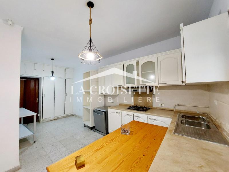 La Marsa&nbsp;Marsa Ennassim&nbsp;Location&nbsp;Maisons&nbsp;Villa s4 avec terrasse et jardin � la marsa