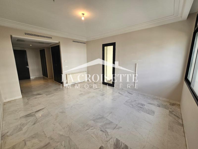 La Marsa&nbsp;Berge Du Lac&nbsp;Location&nbsp;Duplex&nbsp;Duplex s4 avec jardin aux berges du lac2 zdl0705