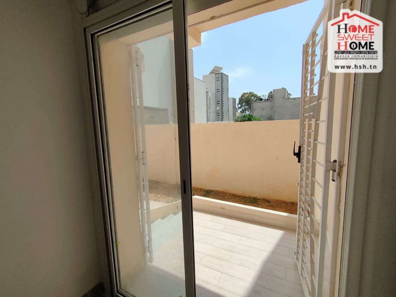 Ezzahra&nbsp;Ezzahra&nbsp;Location&nbsp;Appart. 2 pi�ces&nbsp;Rdc de villa  s2 el baya �  ezzahra