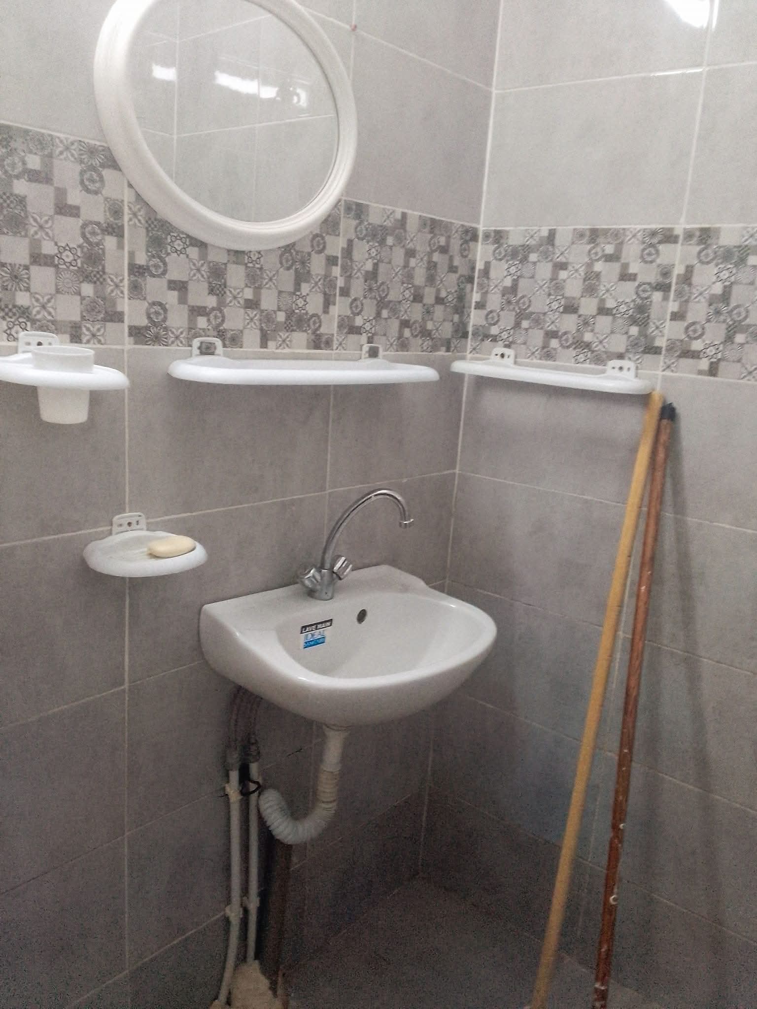 Ariana Ville&nbsp;Cite Ennasr 1&nbsp;Location&nbsp;Appart. 1 pi�ce&nbsp;S0 meubl� ennasr pr�s lafalene