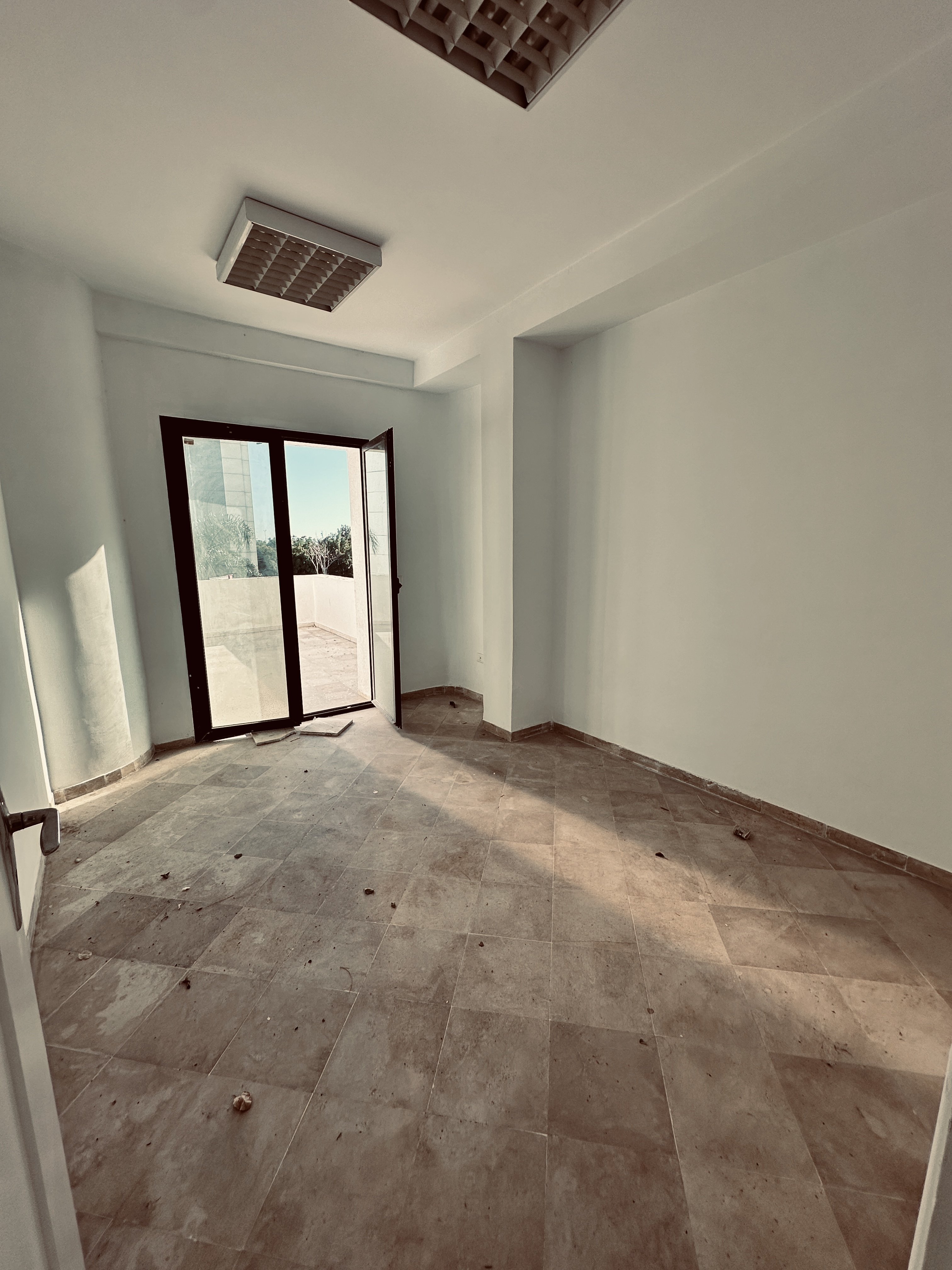 Cite El Khadra&nbsp;Cite El Khadra&nbsp;Location&nbsp;Appart. 3 pi�ces&nbsp;Appartemens2