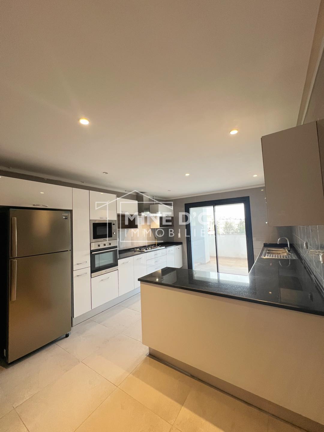 El Menzah&nbsp;Mutuelle Ville&nbsp;Location&nbsp;Appart. 5 pi�ces+&nbsp;Al apprt  s5 neuf a notre dame mutuelleville