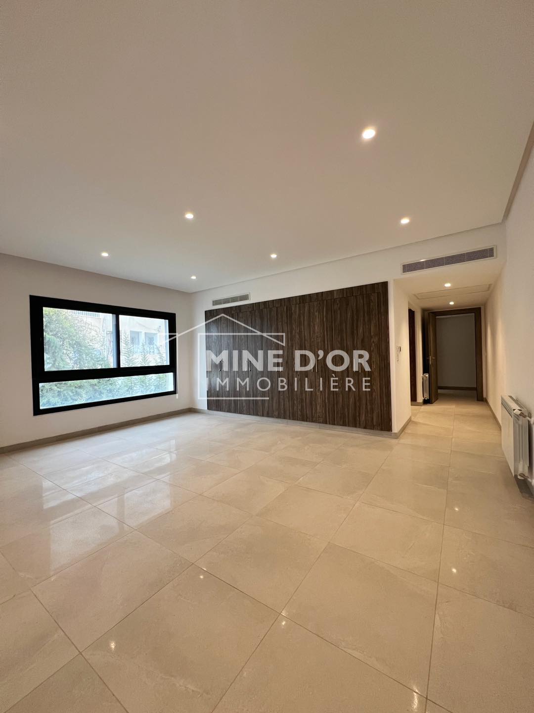 El Menzah&nbsp;Mutuelle Ville&nbsp;Location&nbsp;Appart. 5 pi�ces+&nbsp;Al apprt  s5 neuf a notre dame mutuelleville