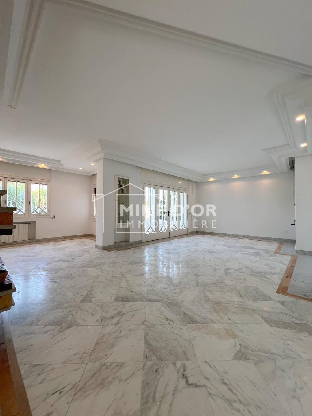 El Menzah&nbsp;El Menzah 9&nbsp;Location&nbsp;Maisons&nbsp;Villa sur deux niveaux a menzah 9c