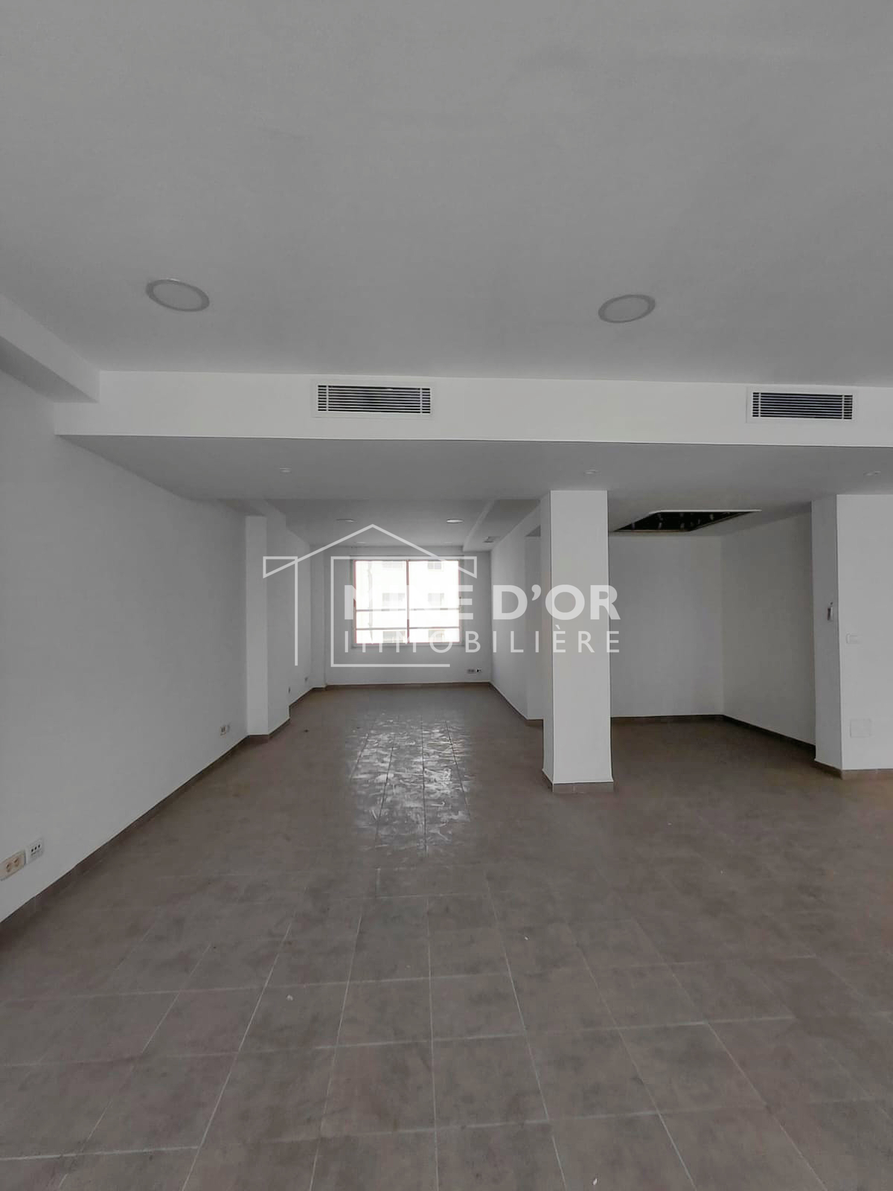 Bab Bhar&nbsp;Republique&nbsp;Bureaux & Commerces&nbsp;Bureau&nbsp;Plateau sur art�re principale � med 5 tunis