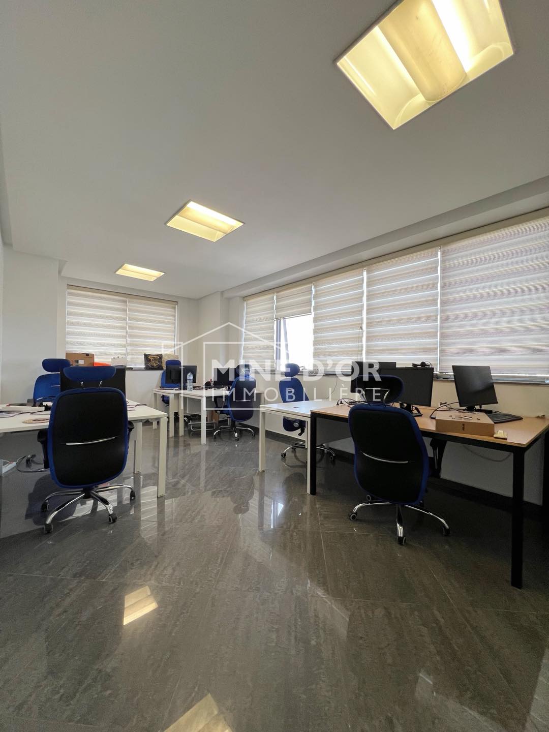 Cite El Khadra&nbsp;Zone urbaine nord&nbsp;Bureaux & Commerces&nbsp;Bureau&nbsp;Bureau haut standing au centre urbain nord