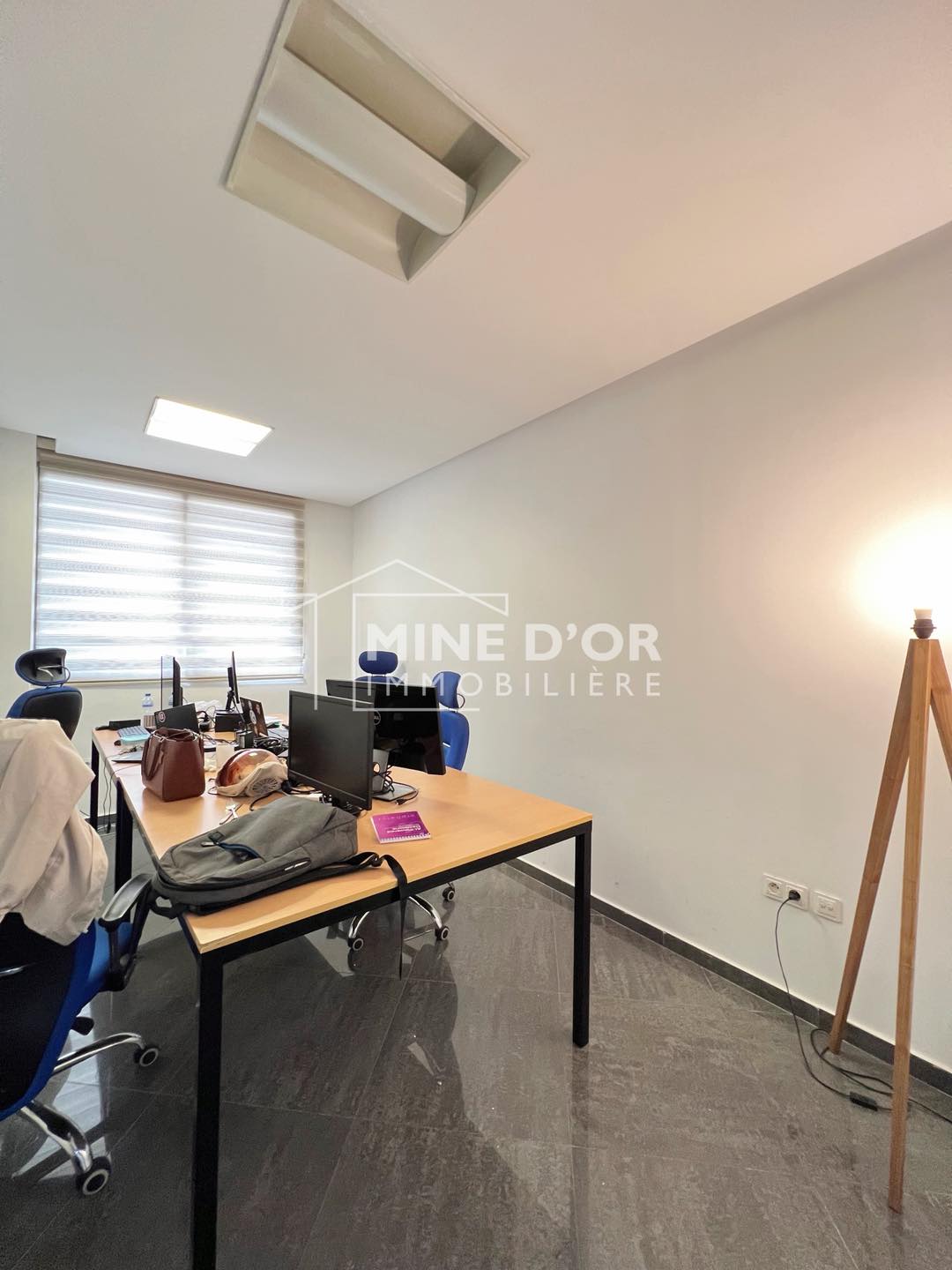 Cite El Khadra&nbsp;Zone urbaine nord&nbsp;Bureaux & Commerces&nbsp;Bureau&nbsp;Bureau haut standing au centre urbain nord