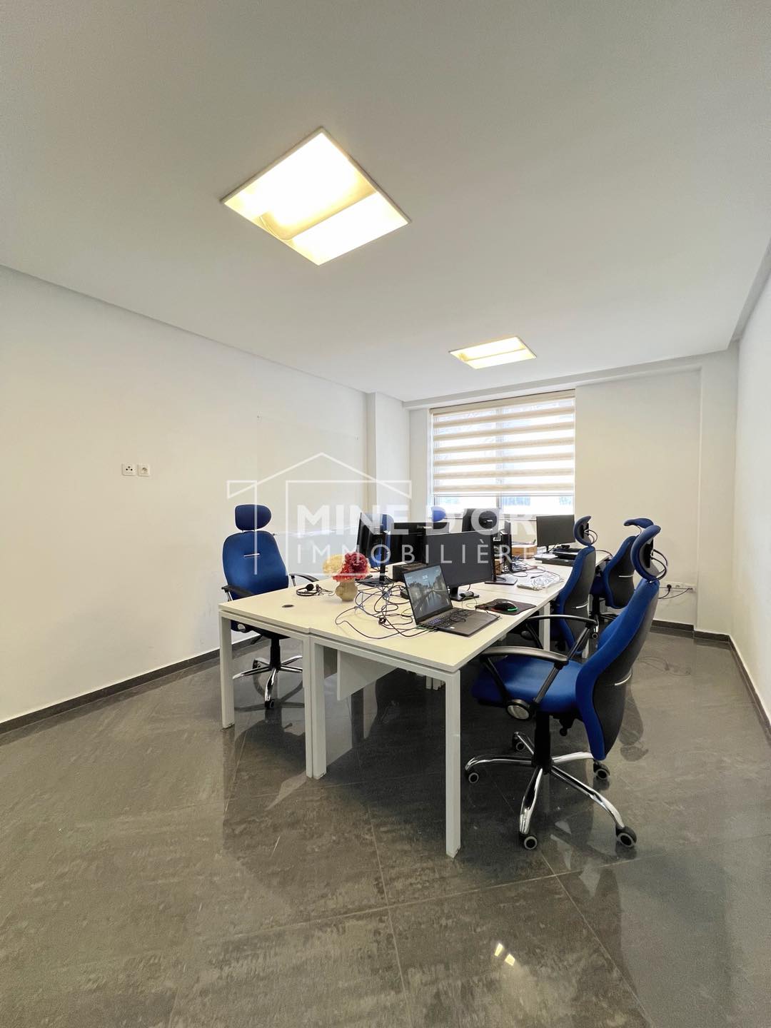 Cite El Khadra&nbsp;Zone urbaine nord&nbsp;Bureaux & Commerces&nbsp;Bureau&nbsp;Bureau haut standing au centre urbain nord