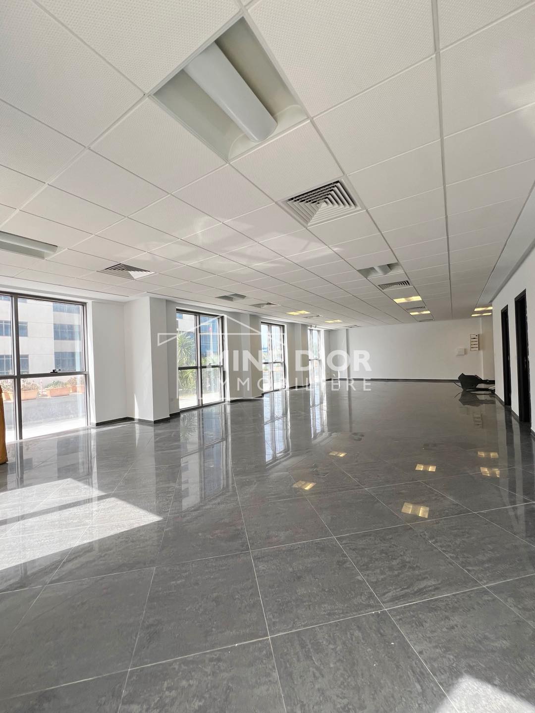 Cite El Khadra&nbsp;Zone urbaine nord&nbsp;Bureaux & Commerces&nbsp;Bureau&nbsp;Open space au rdc centre urbain nord