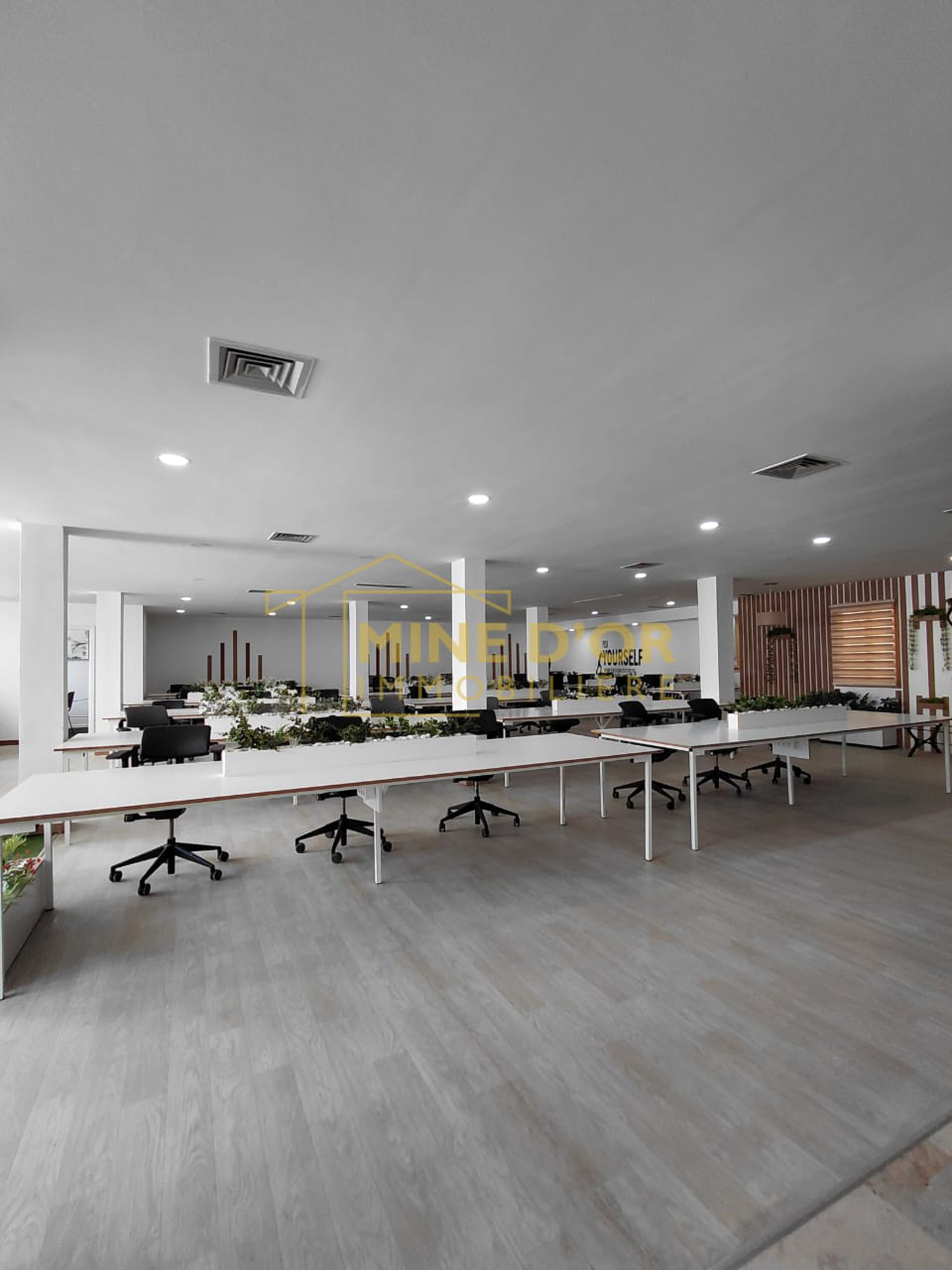 La Soukra&nbsp;La Soukra&nbsp;Bureaux & Commerces&nbsp;Bureau&nbsp;Plateau totalement meubl� � la soukra