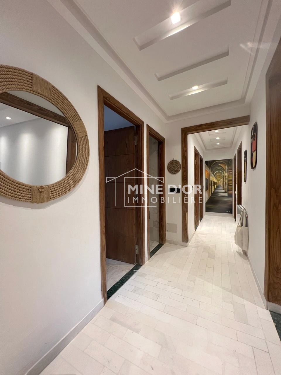 Cite El Khadra&nbsp;Cite Oplympique&nbsp;Location&nbsp;Appart. 4 pi�ces&nbsp;Al apprt s3 totalement r�nov� a cit� olympique