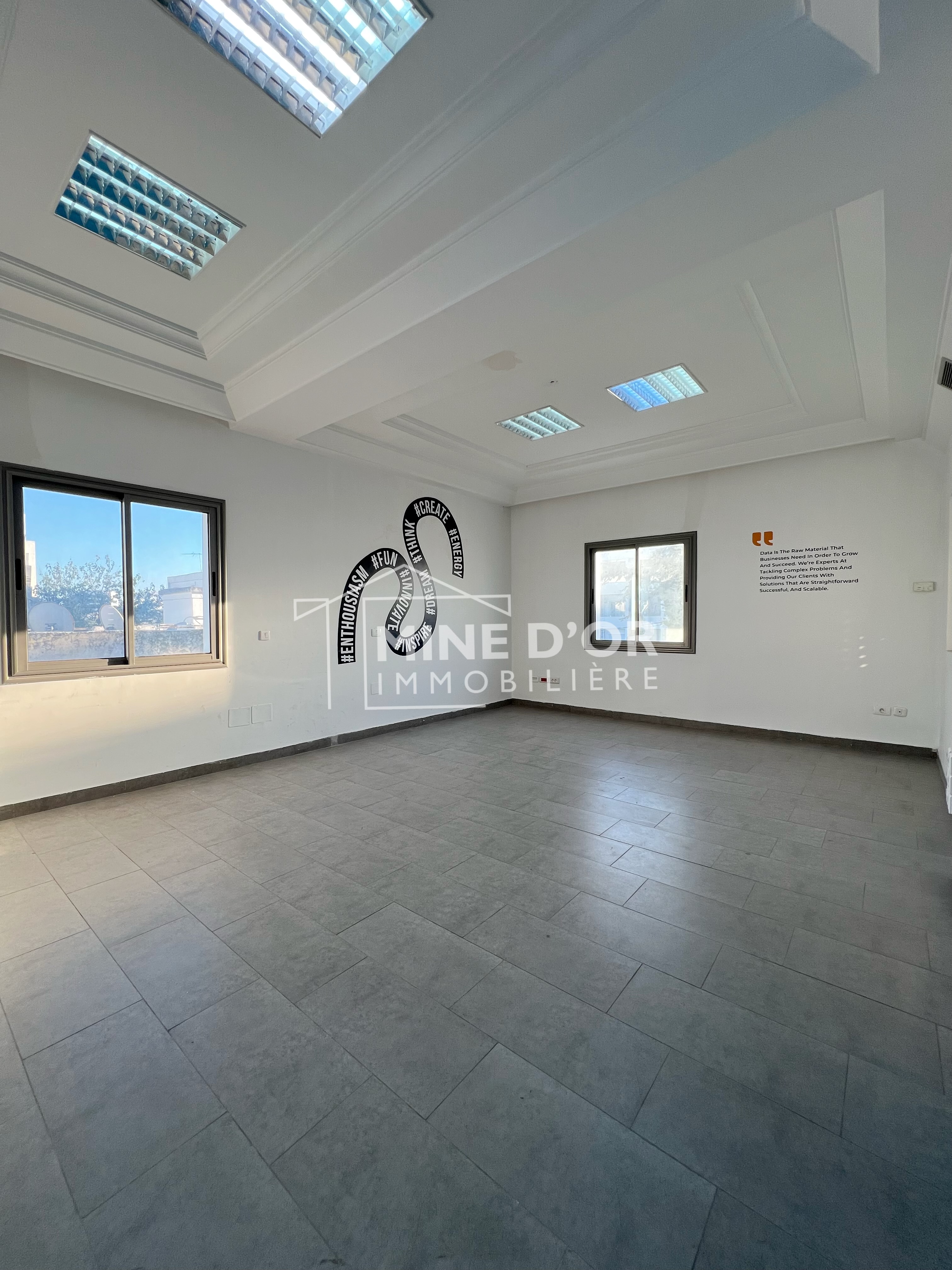 Cite El Khadra&nbsp;Cite Jardins&nbsp;Bureaux & Commerces&nbsp;Bureau&nbsp;Plateau spacieux 365m � cit� les jardins tunis