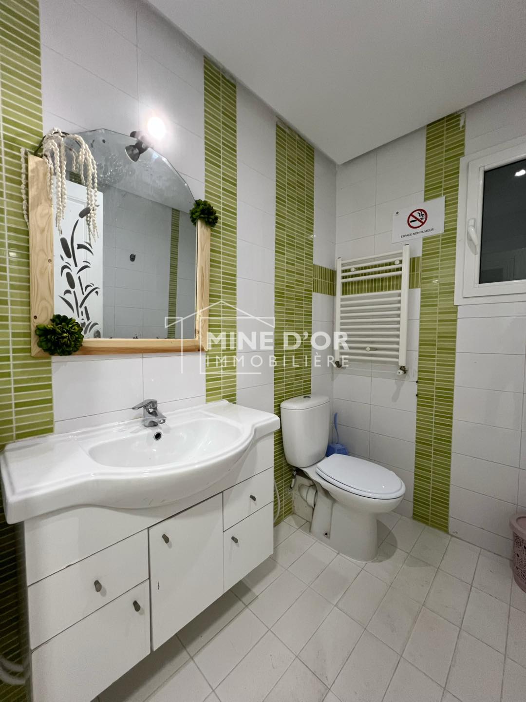 Cite El Khadra&nbsp;Zone urbaine nord&nbsp;Bureaux & Commerces&nbsp;Bureau&nbsp;Bureau open space et 2pi�ces au centre urbain nord