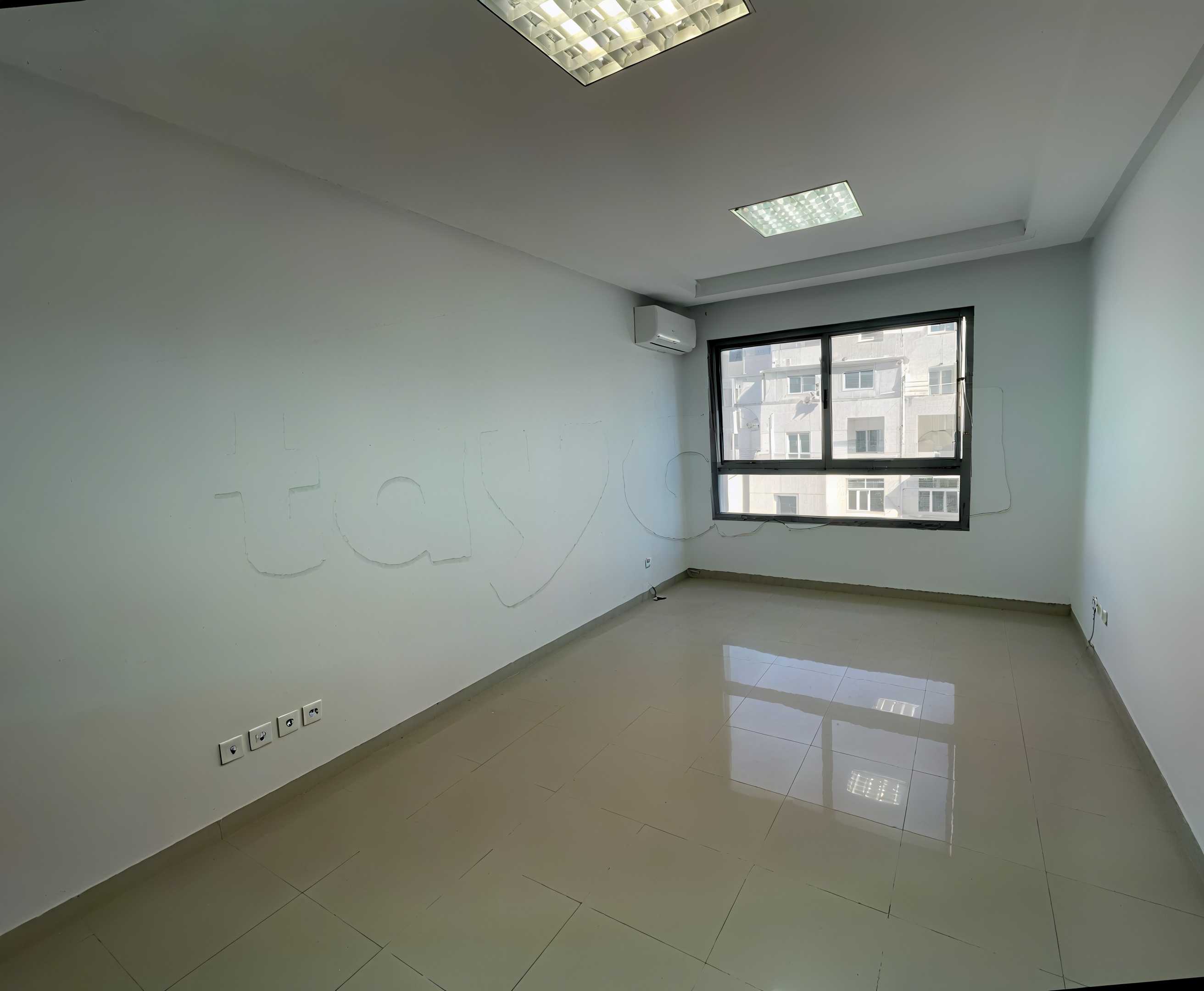 Bab Bhar&nbsp;Montplaisir&nbsp;Bureaux & Commerces&nbsp;Bureau&nbsp;Bureau hts en 3 espaces � montplaisir