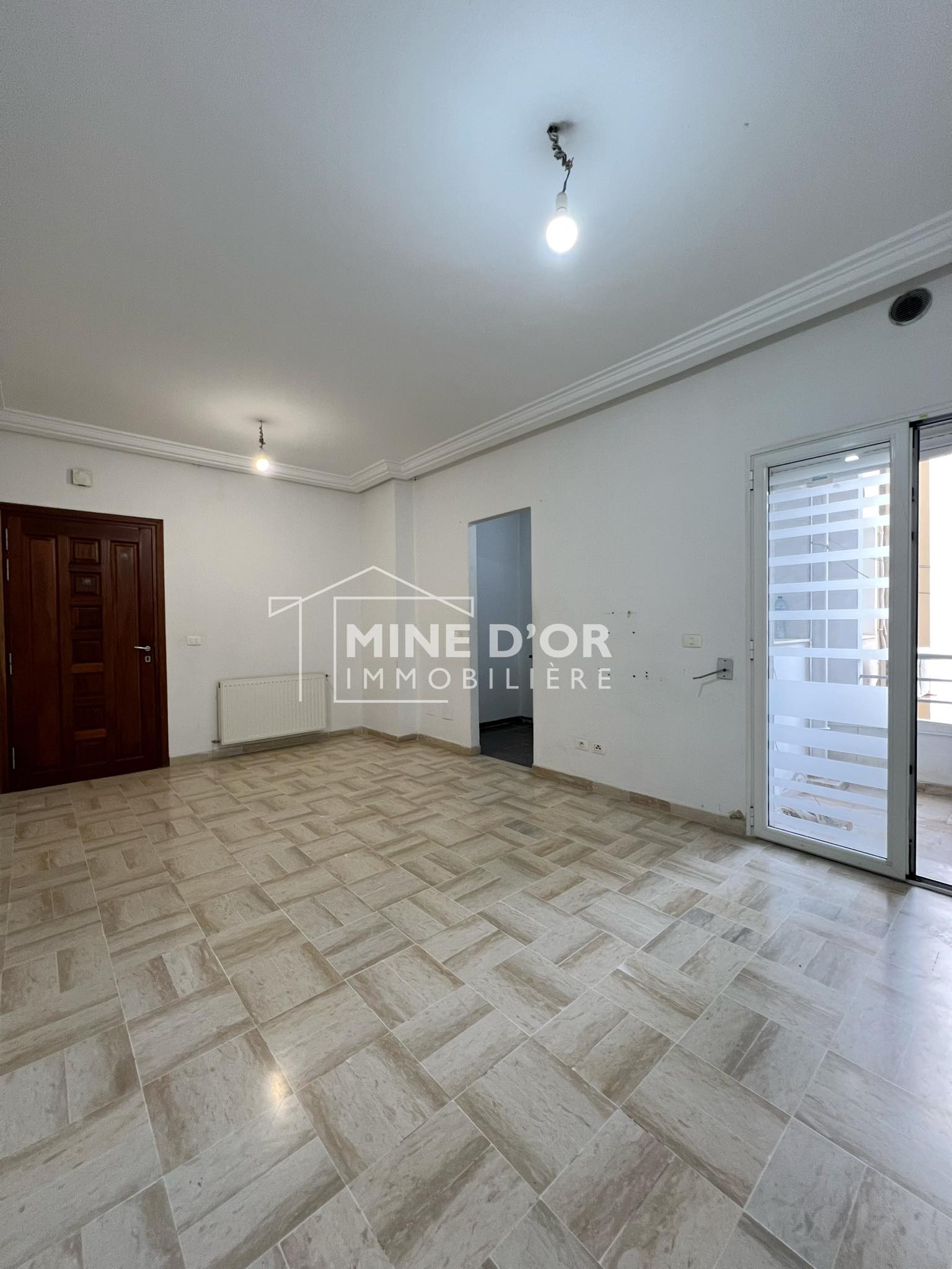 Cite El Khadra&nbsp;Zone urbaine nord&nbsp;Location&nbsp;Appart. 2 pi�ces&nbsp;Al apprt s1 meuble ou vide au cun