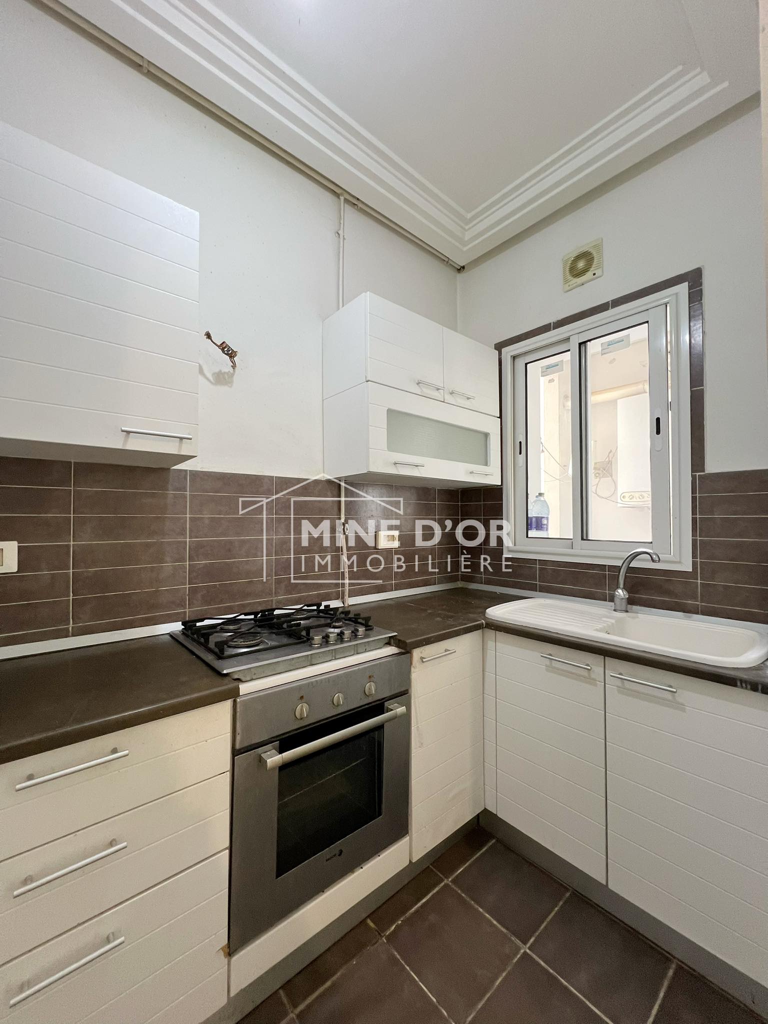 Cite El Khadra&nbsp;Zone urbaine nord&nbsp;Location&nbsp;Appart. 2 pi�ces&nbsp;Al apprt s1 meuble ou vide au cun