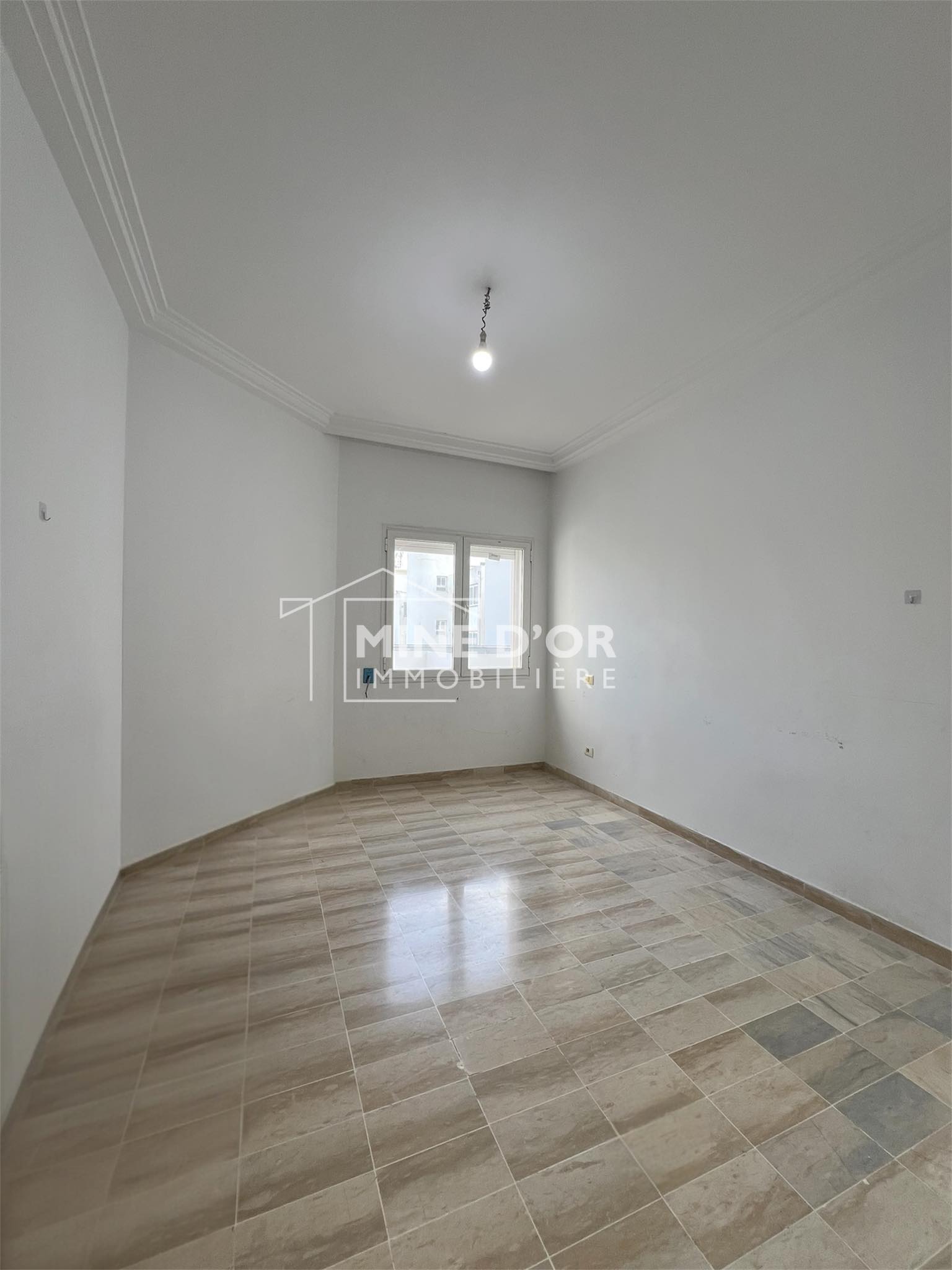 Cite El Khadra&nbsp;Zone urbaine nord&nbsp;Location&nbsp;Appart. 2 pi�ces&nbsp;Al apprt s1 meuble ou vide au cun