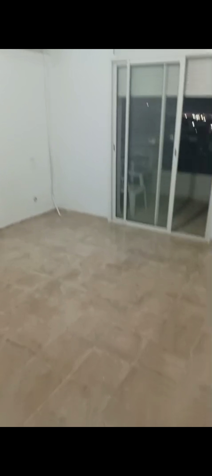 Ariana Ville&nbsp;Cite Ennasr 1&nbsp;Location&nbsp;Appart. 4 pi�ces&nbsp;S3 lux immeuble classe