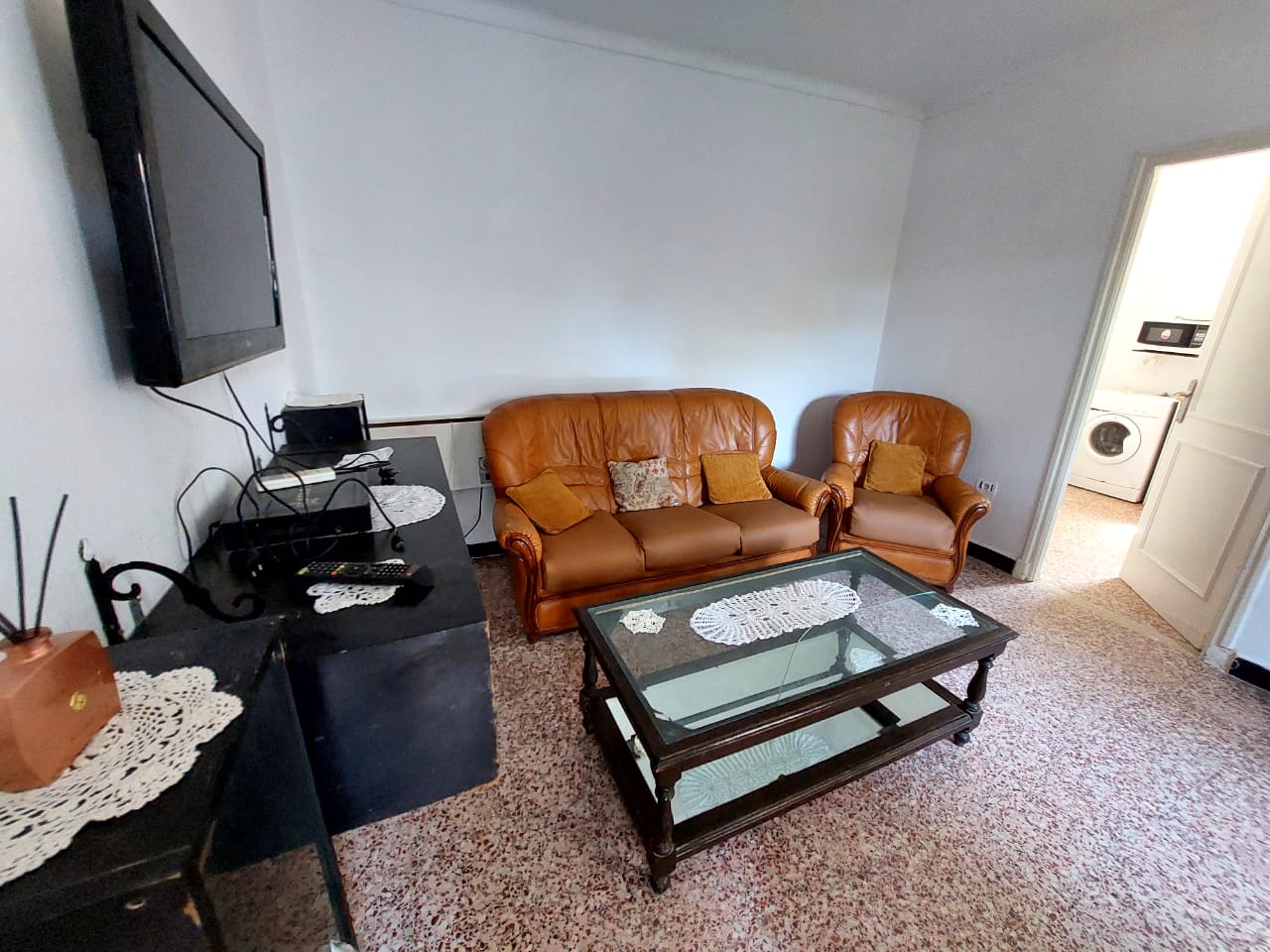 La Marsa&nbsp;Marsa Ennassim&nbsp;Location&nbsp;Appart. 2 pi�ces&nbsp;Studio s1 meubl� avec jardin � la marsa