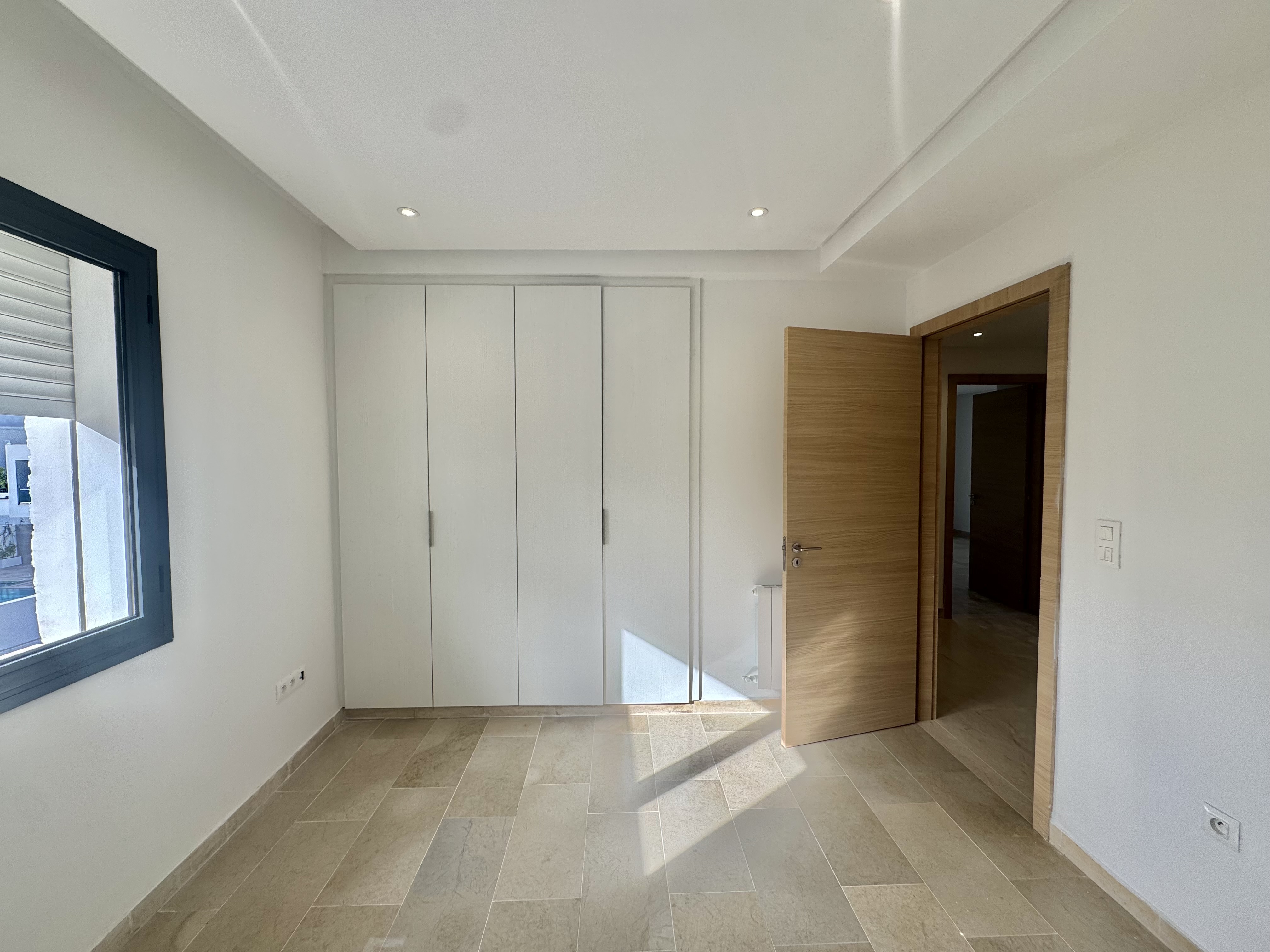 La Soukra&nbsp;Chotrana 3&nbsp;Location&nbsp;Duplex&nbsp;Triplex s4 � la soukra chotrana 3