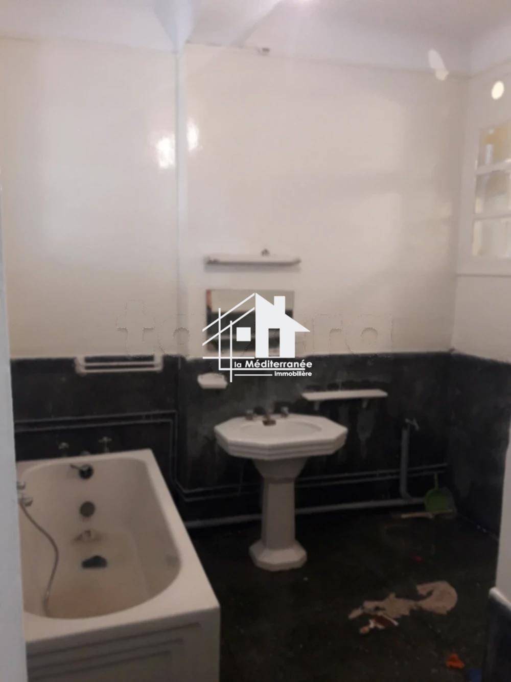 Bab Bhar&nbsp;Bab Bhar&nbsp;Location&nbsp;Appart. 2 pi�ces&nbsp;Appartementt s2 au centre ville