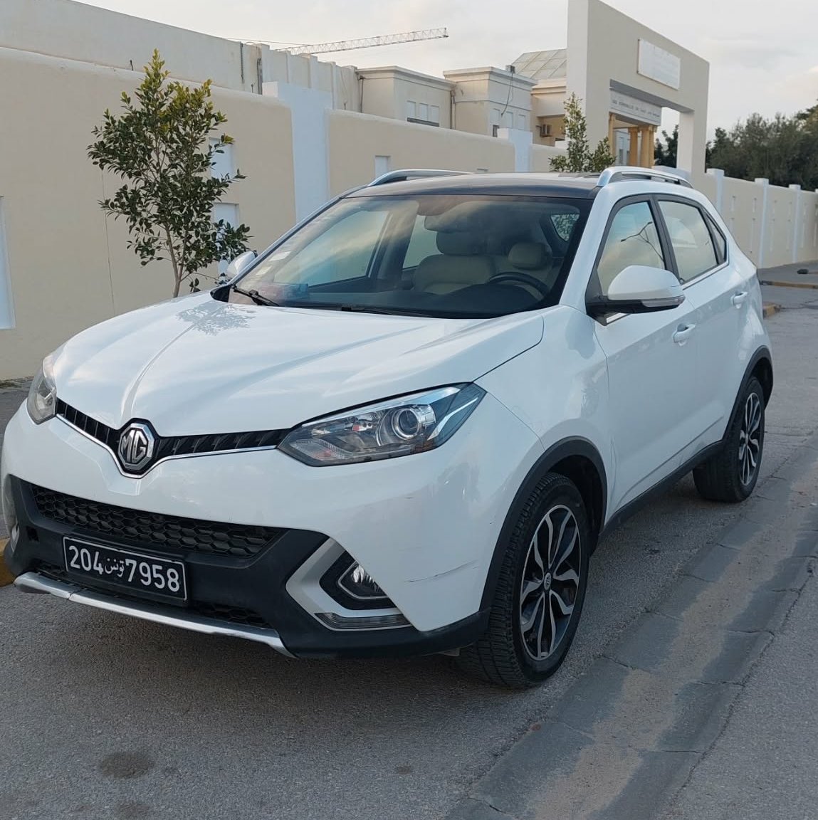 La Marsa&nbsp;Berge Du Lac&nbsp;Mg&nbsp;Autre Mod�le&nbsp;Mg gs luxe suv puissant �l�gant et 4x4  1�re main