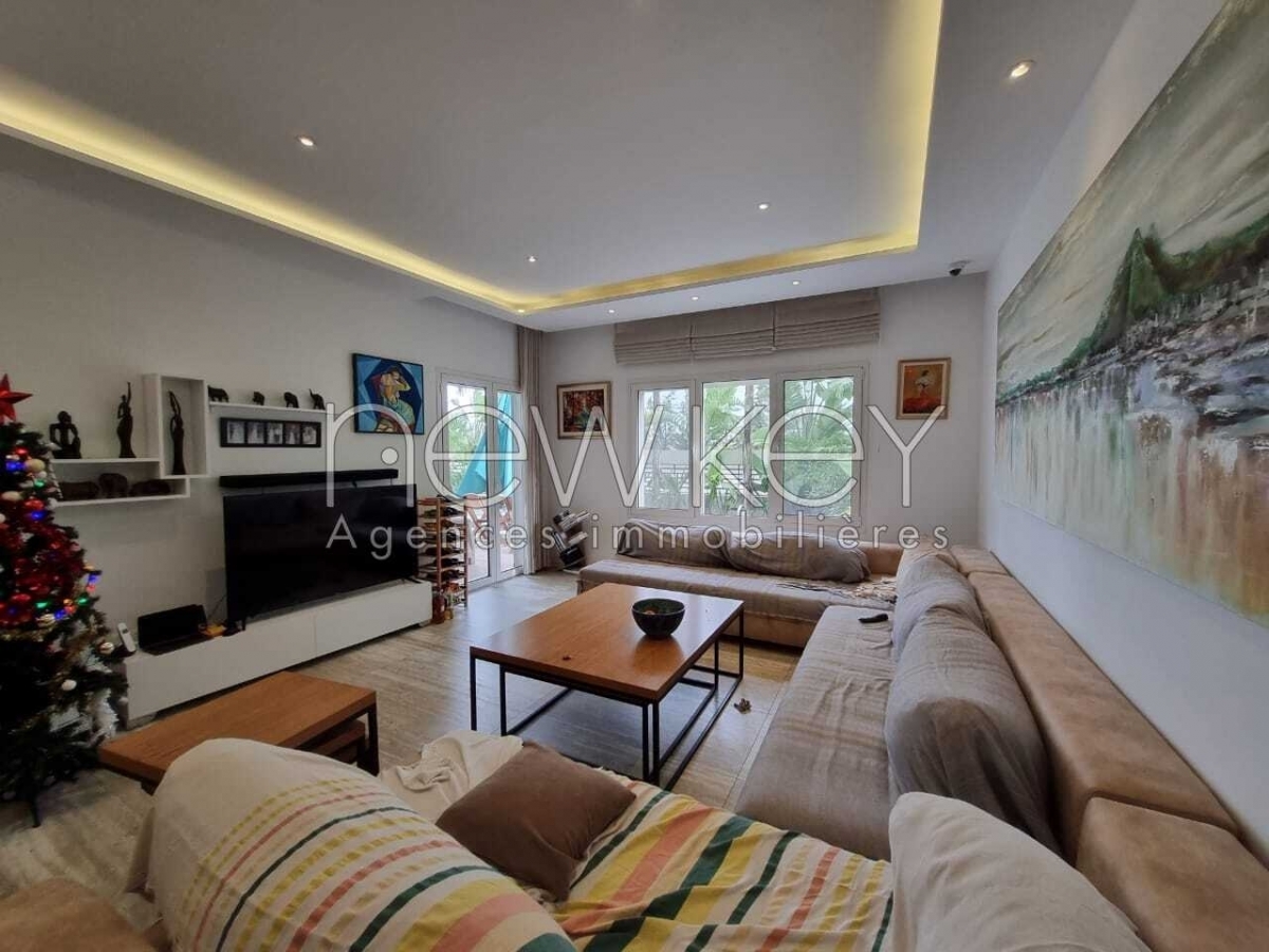 La Marsa&nbsp;Sidi Daoud&nbsp;Location&nbsp;Appart. 5 pi�ces+&nbsp;S4 meubl� avec piscine � la marsa