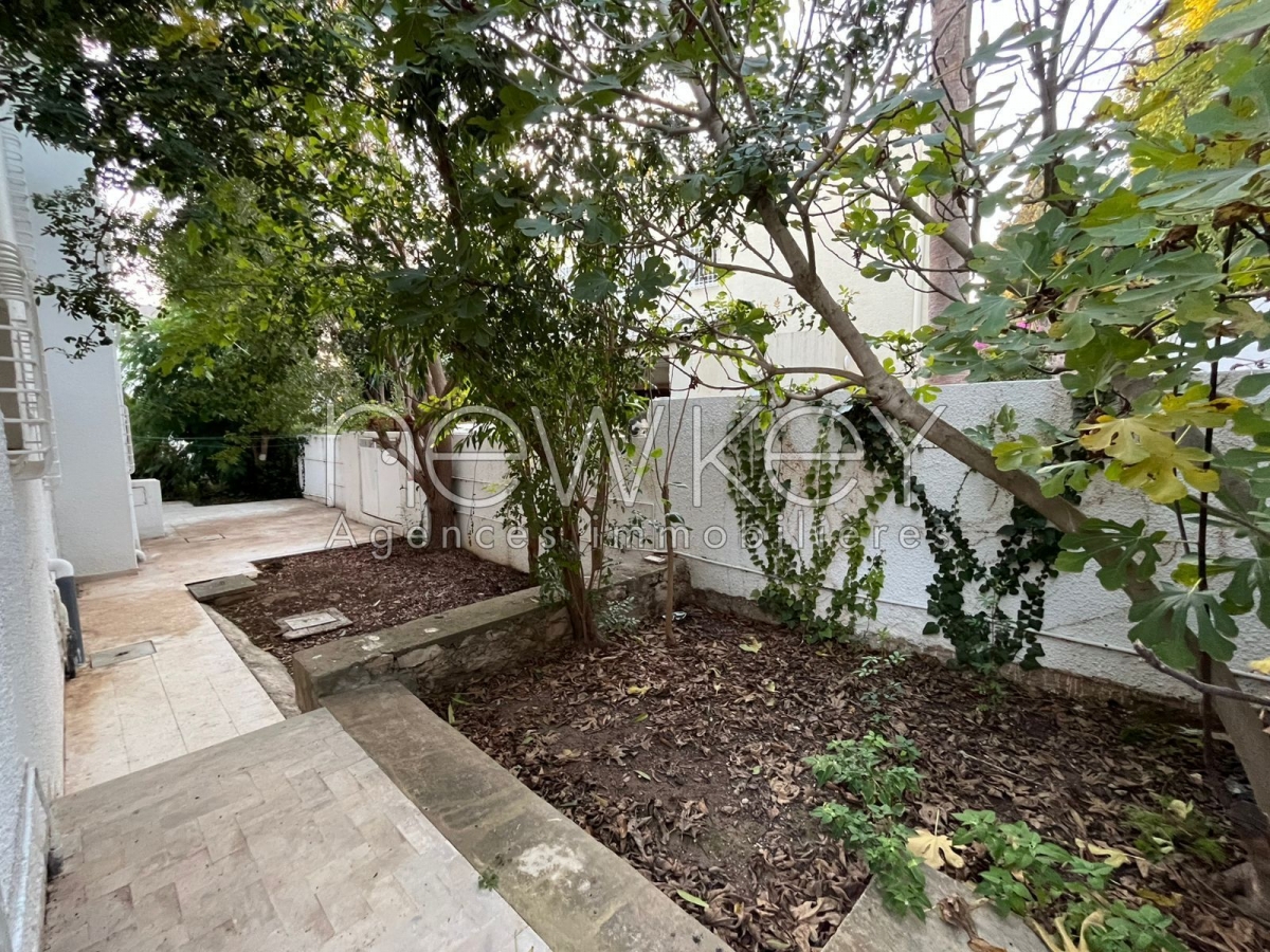 La Marsa&nbsp;Gammart&nbsp;Location&nbsp;Maisons&nbsp;Villa s4 avec jardin � gammarth