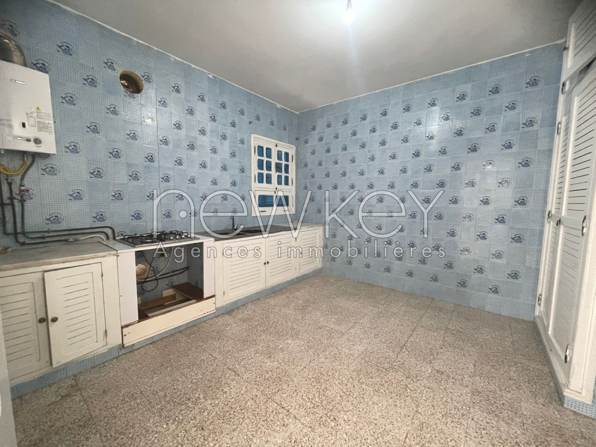 La Marsa&nbsp;Cite Du Stade&nbsp;Location&nbsp;Appart. 3 pi�ces&nbsp;�tage de villa s2 � la marsa r�f 8751a