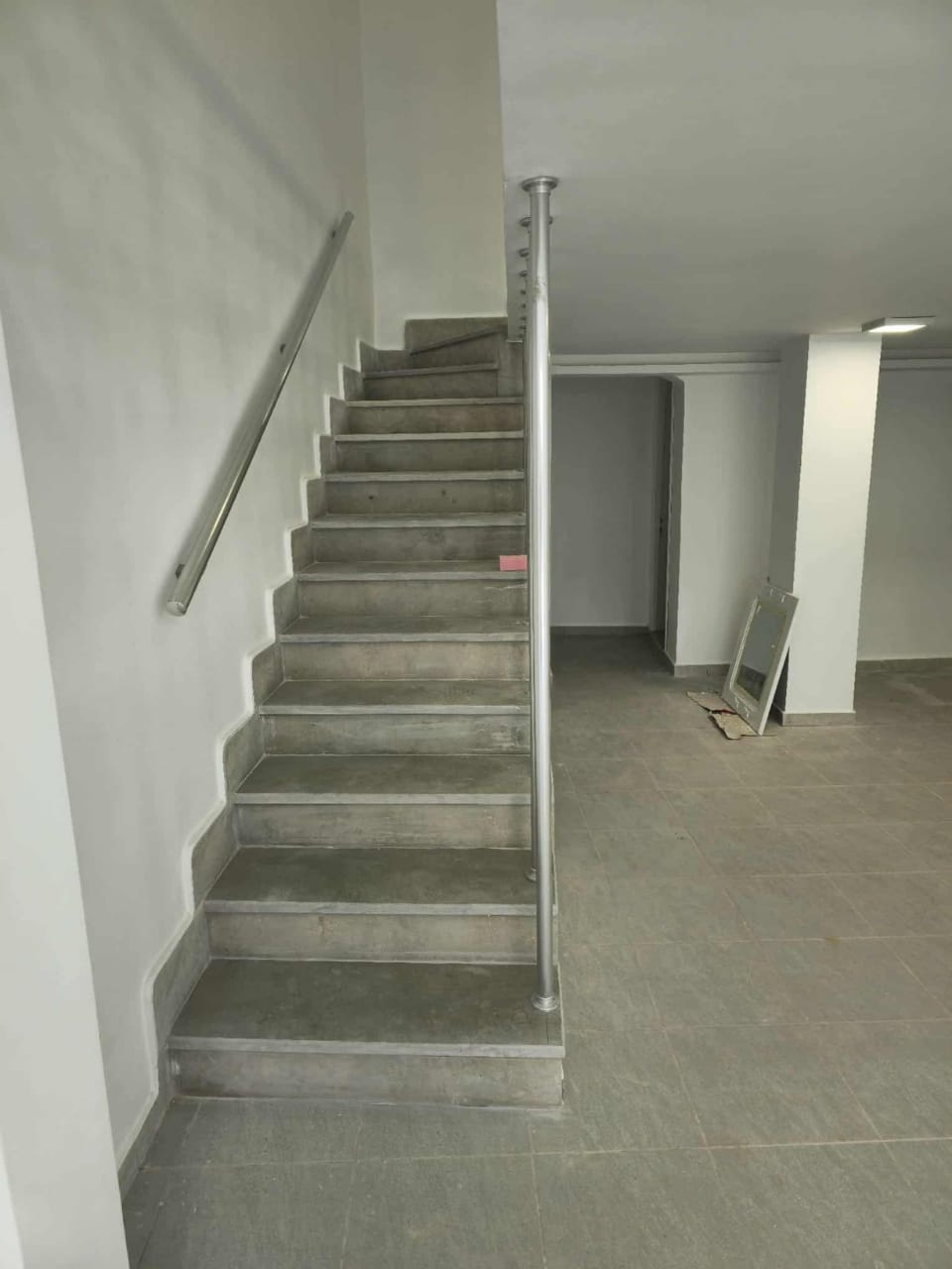 Tabarka&nbsp;Tabarka&nbsp;Vente&nbsp;Surfaces&nbsp;Local tous commerces