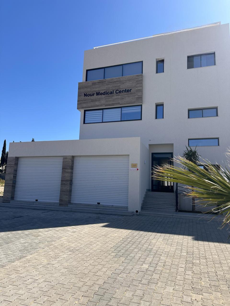 Ariana Ville&nbsp;Cite Ennasr 2&nbsp;Location&nbsp;Appart. 2 pi�ces&nbsp;Cabinet m�dical s1 haut standing