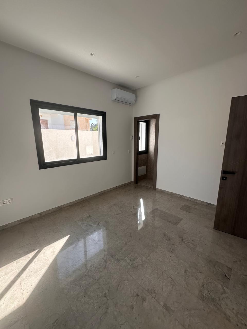 Ariana Ville&nbsp;Cite Ennasr 2&nbsp;Location&nbsp;Appart. 2 pi�ces&nbsp;Cabinet m�dical s1 haut standing