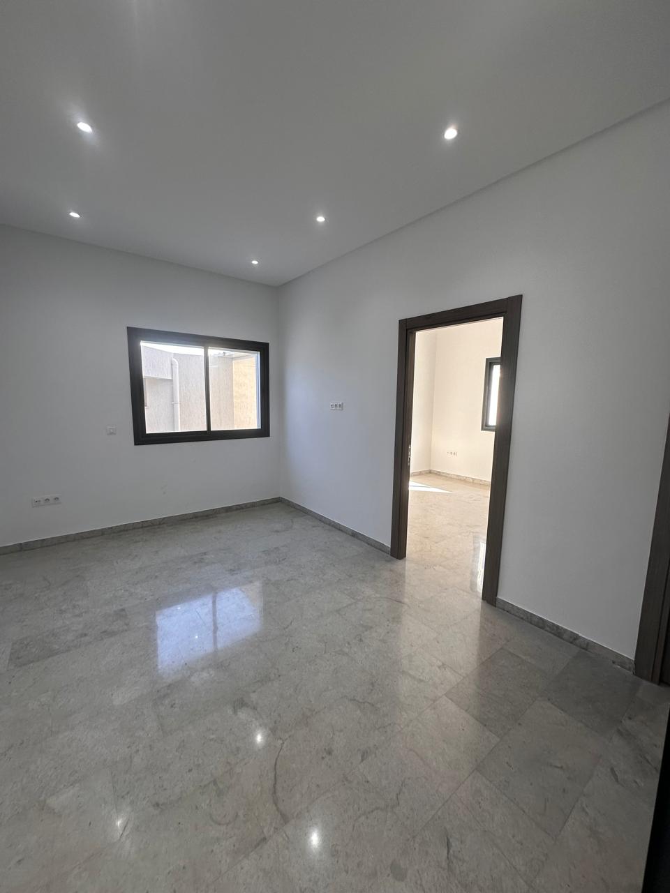 Ariana Ville&nbsp;Cite Ennasr 2&nbsp;Location&nbsp;Appart. 2 pi�ces&nbsp;Cabinet m�dical s1 haut standing