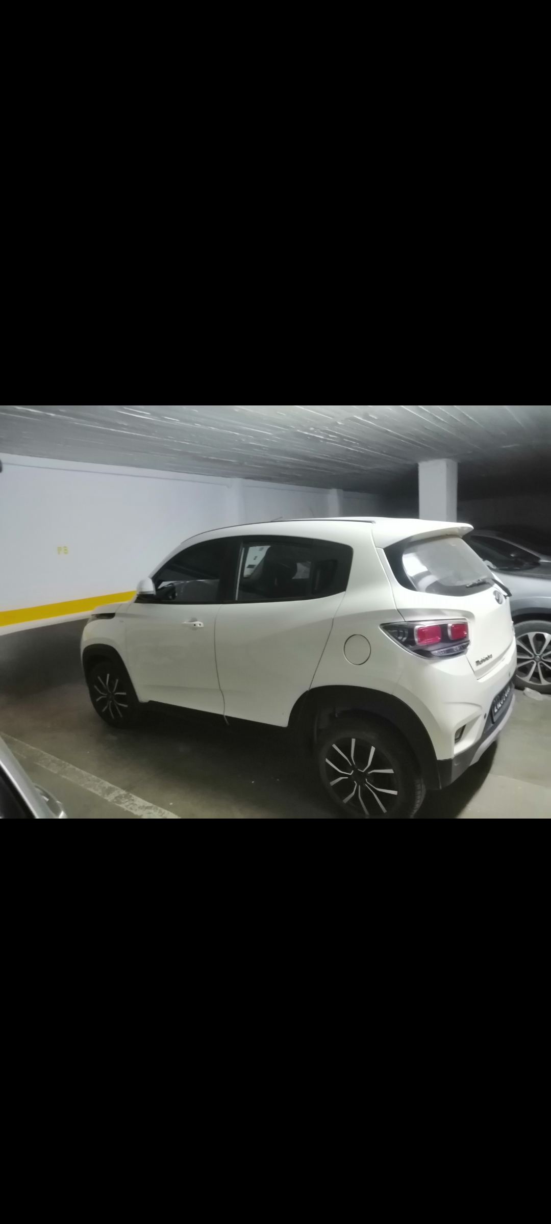 Raoued&nbsp;Ariana Essoughra&nbsp;Mahindra&nbsp;Autre Mod�le&nbsp;Mahindra k8 �tat neuf peu rouler