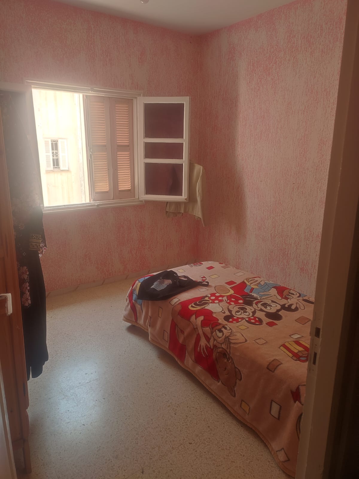 La Soukra&nbsp;Borj Louzir&nbsp;Location&nbsp;Appart. 3 pi�ces&nbsp;Appartement meubl� cit� saha borj louzir