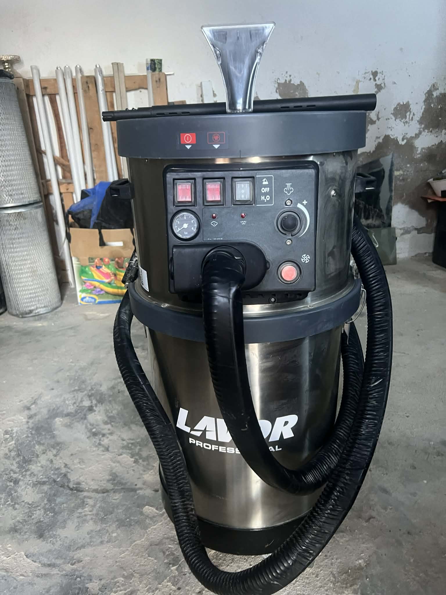 Gafsa Sud&nbsp;Gafsa Cite Ennour&nbsp;Fer vapeur&nbsp;Autre&nbsp;Aspirateur vapeur