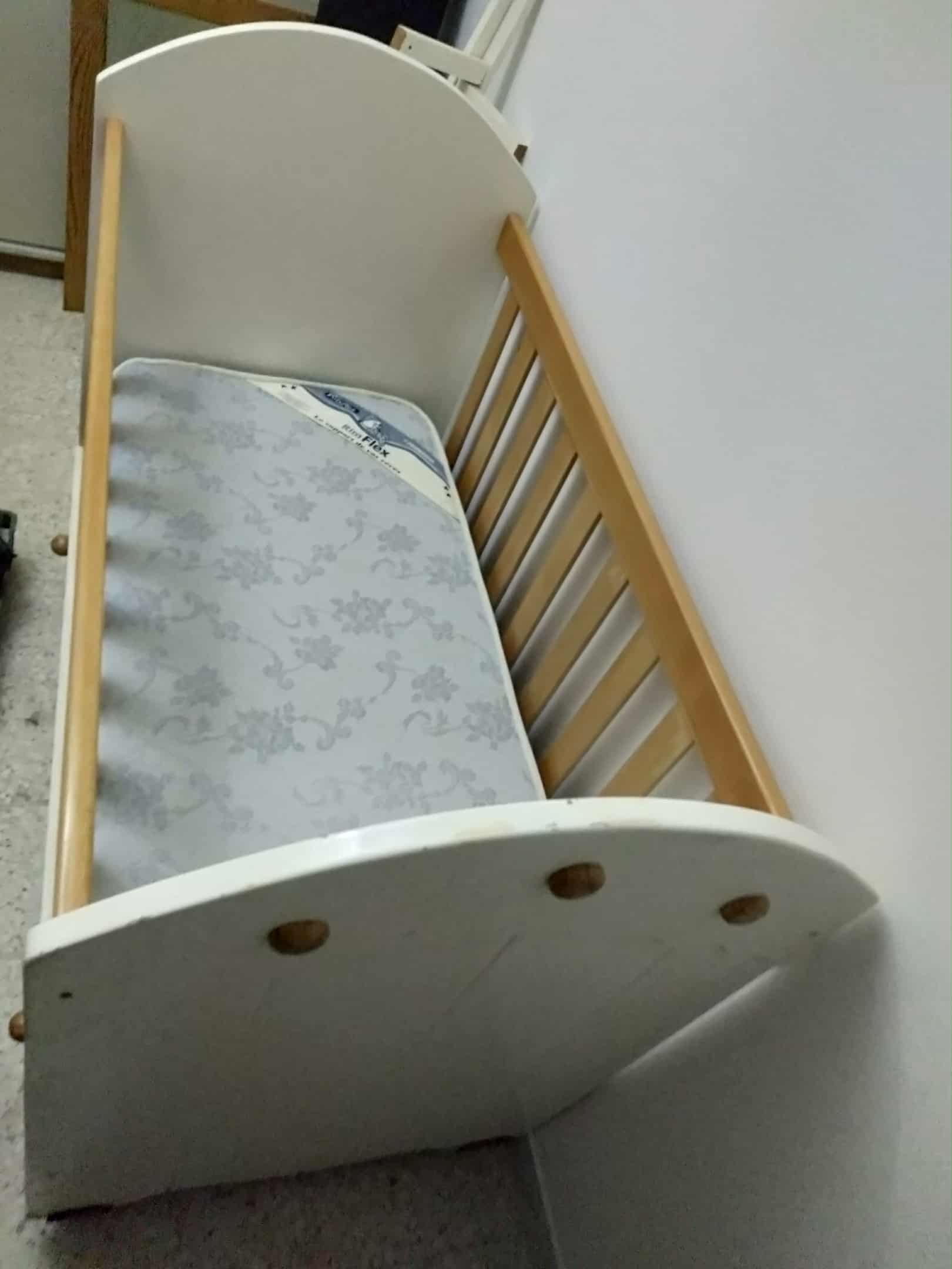 La Goulette&nbsp;Kheireddine&nbsp;Lits et Equipements d'int�rieur&nbsp;Autre&nbsp;Chambre � coucher pour b�b� ou enfant fille