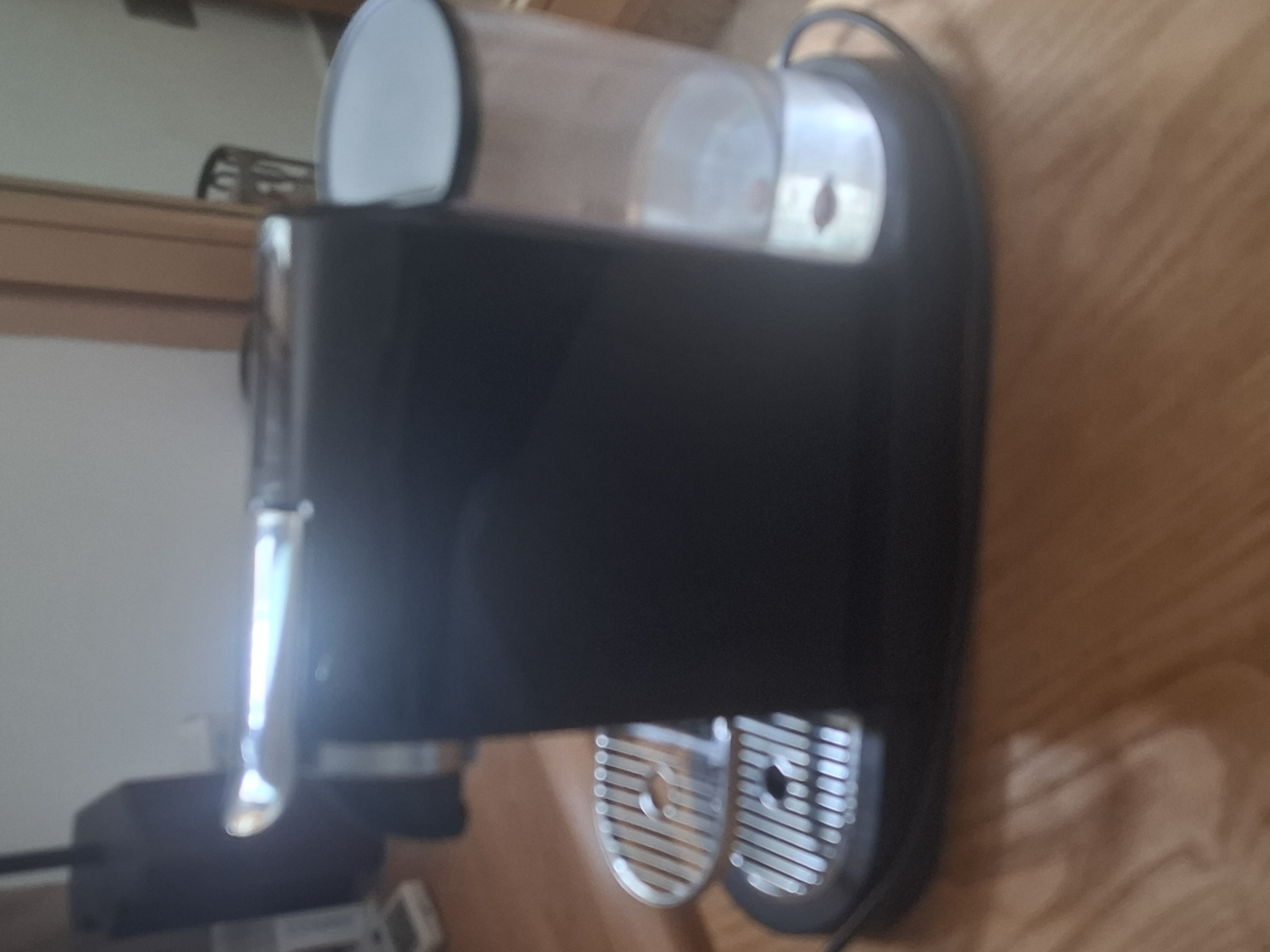 El Menzah&nbsp;El Manar 2&nbsp;Cafeti�re & expresso&nbsp;Autre&nbsp;Machine nespresso