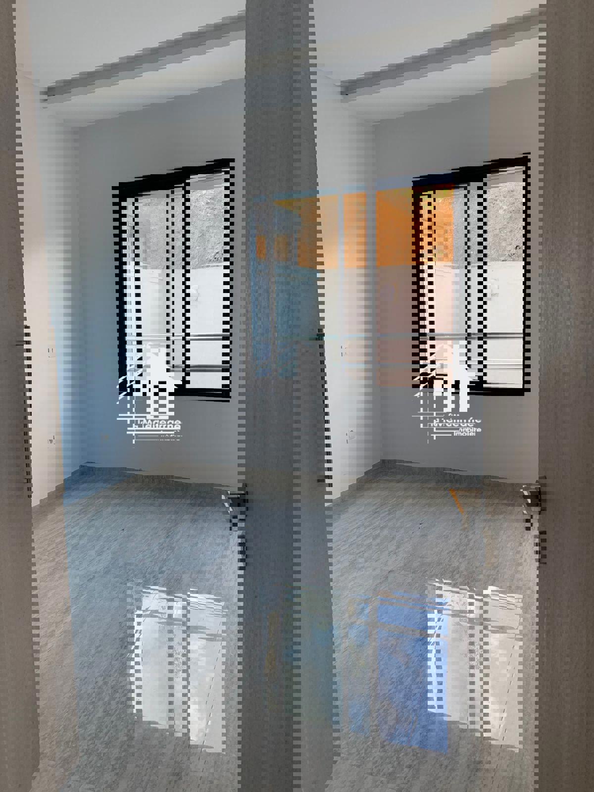 Ariana Ville&nbsp;Cite Ennasr 2&nbsp;Location&nbsp;Appart. 1 pi�ce&nbsp;Un appartement s 1 haut standing � ennasr