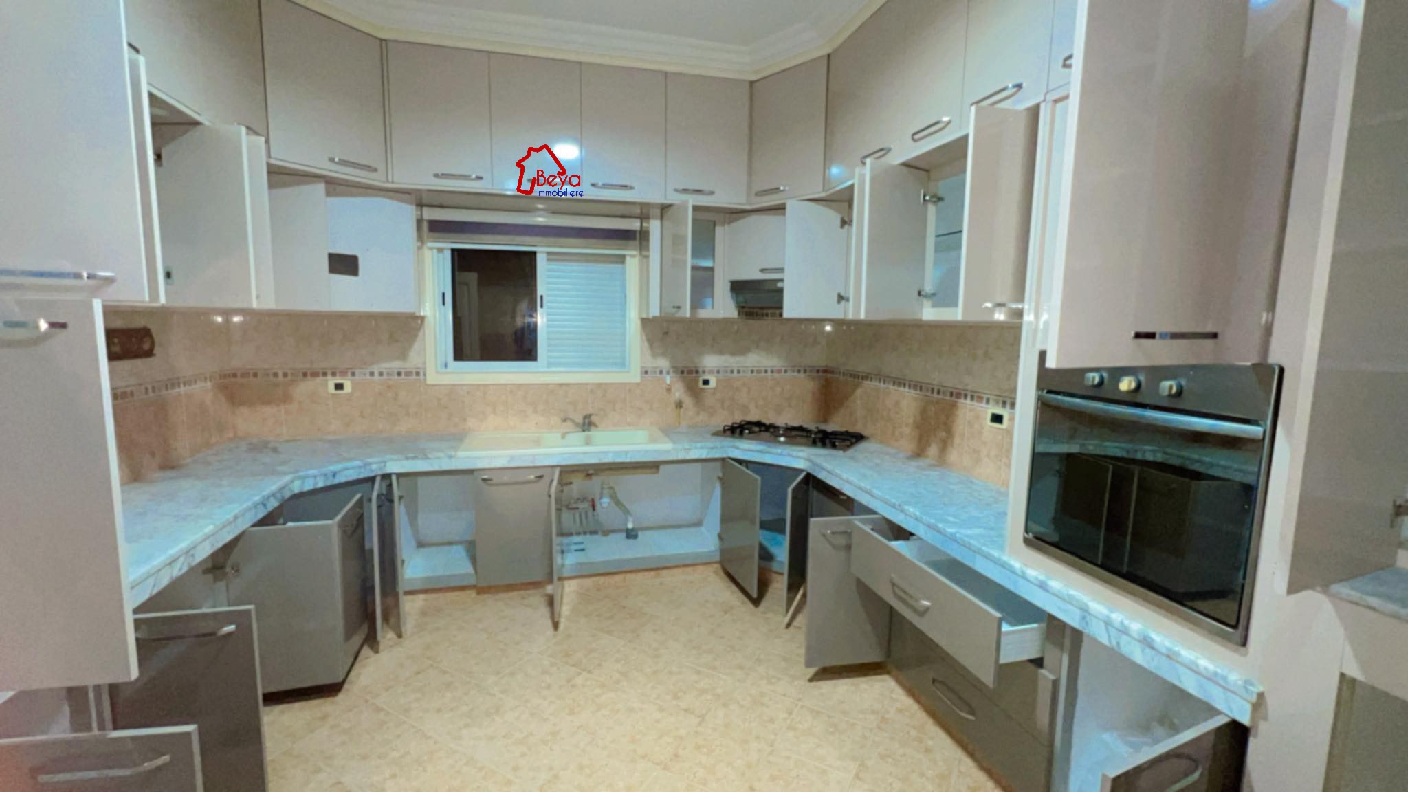 Korba&nbsp;Korba&nbsp;Vente&nbsp;Maisons&nbsp;Une villa avec deux appartements vvk028