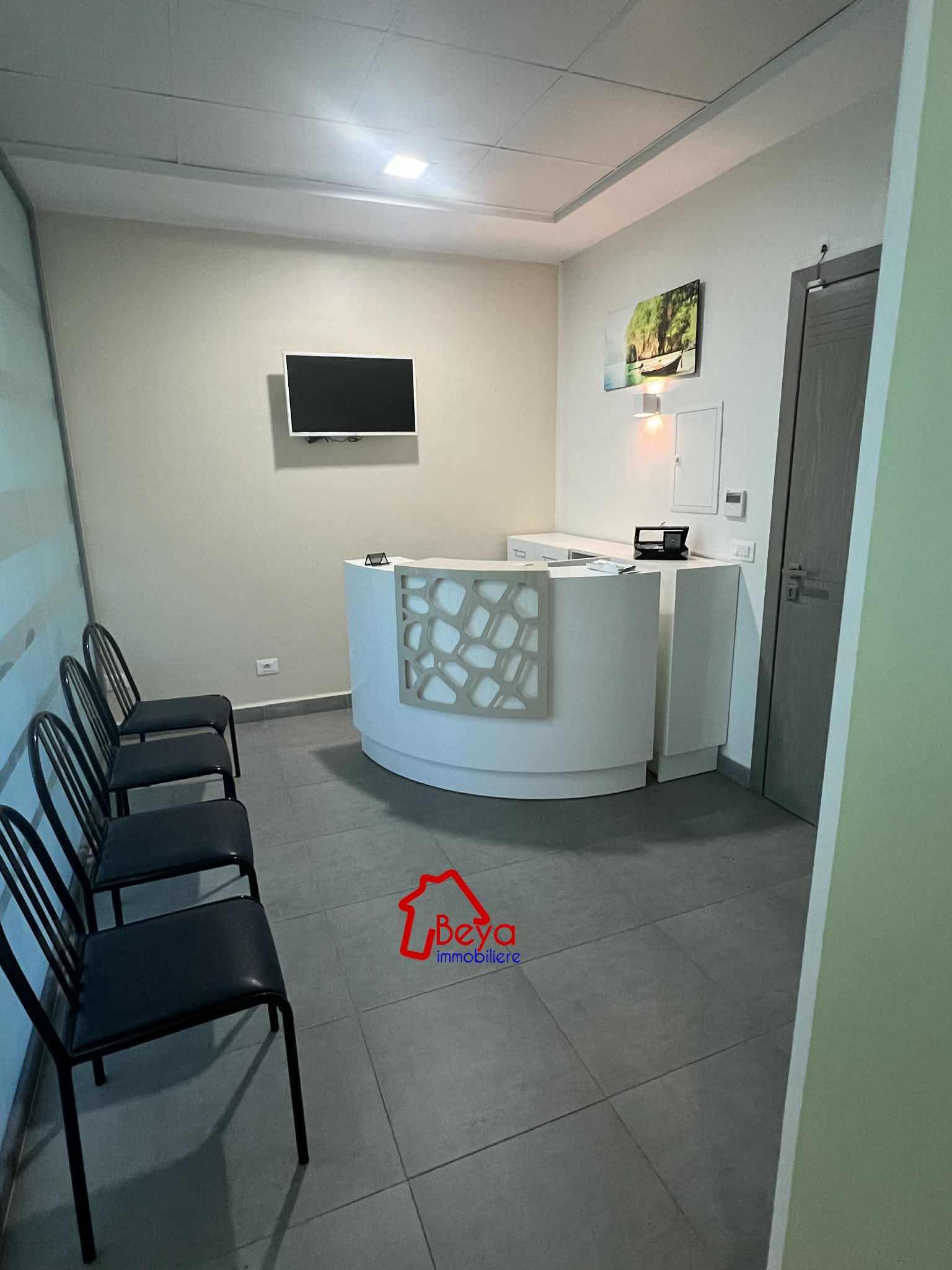Nabeul&nbsp;Nabeul&nbsp;Bureaux & Commerces&nbsp;Bureau&nbsp;Un bureau lba001