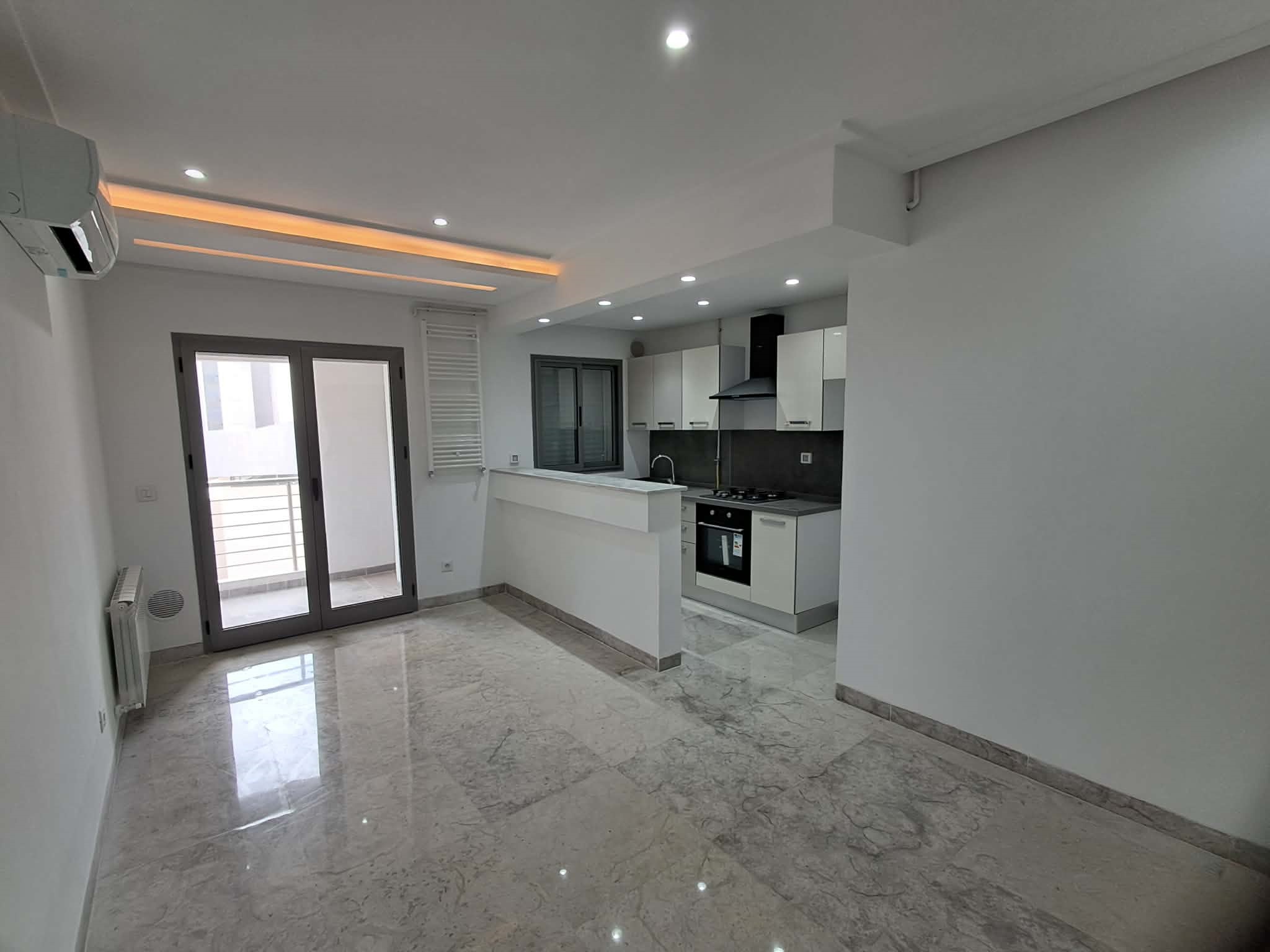 La Marsa&nbsp;El Aouina&nbsp;Location&nbsp;Appart. 1 pi�ce&nbsp;S plus 1 wahat el aouina