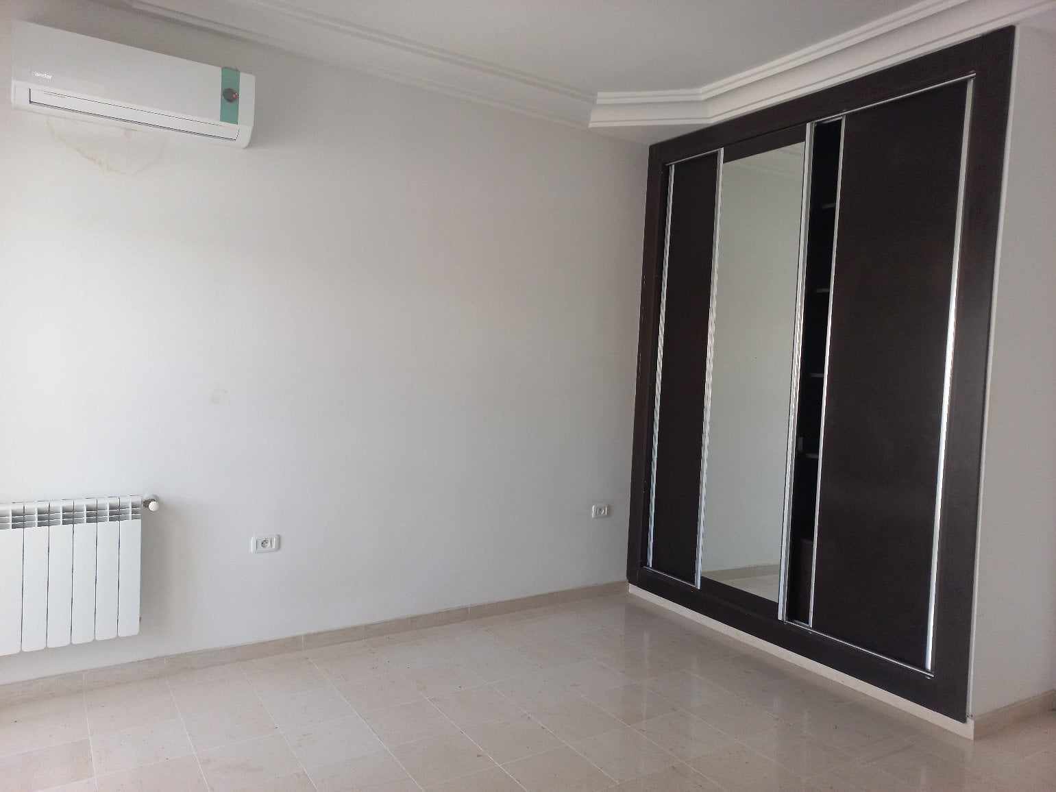 La Soukra&nbsp;La Soukra&nbsp;Location&nbsp;Appart. 3 pi�ces&nbsp;Appartement s3 la soukra sidi fradj