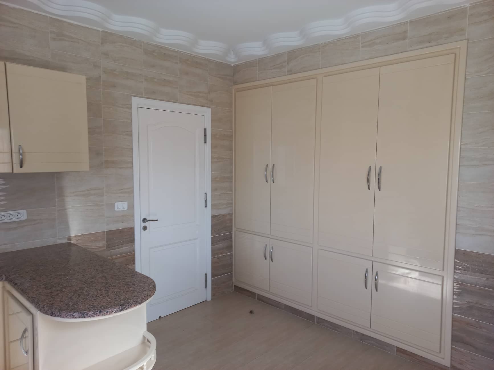 La Marsa&nbsp;El Aouina&nbsp;Location&nbsp;Appart. 3 pi�ces&nbsp;Spacieux s3 pr�s monoprix ain zaghouan nord