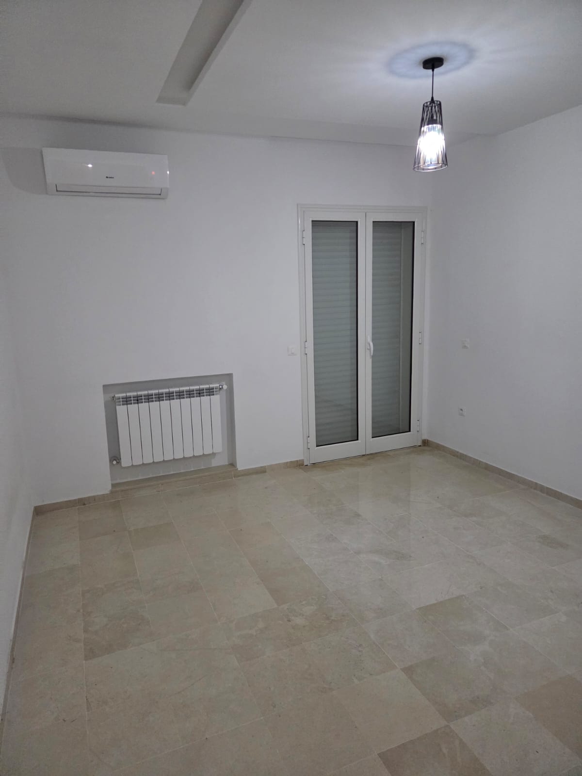 Hammamet&nbsp;Hammamet&nbsp;Location&nbsp;Appart. 2 pi�ces&nbsp;S plus 1 hst a la cit� afh mrezga wb4408