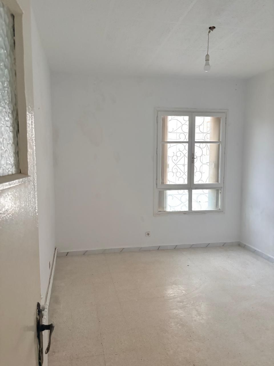 Cite El Khadra&nbsp;Cite Oplympique&nbsp;Location&nbsp;Appart. 4 pi�ces&nbsp;S plus 3 a la cit� olympique wb4418