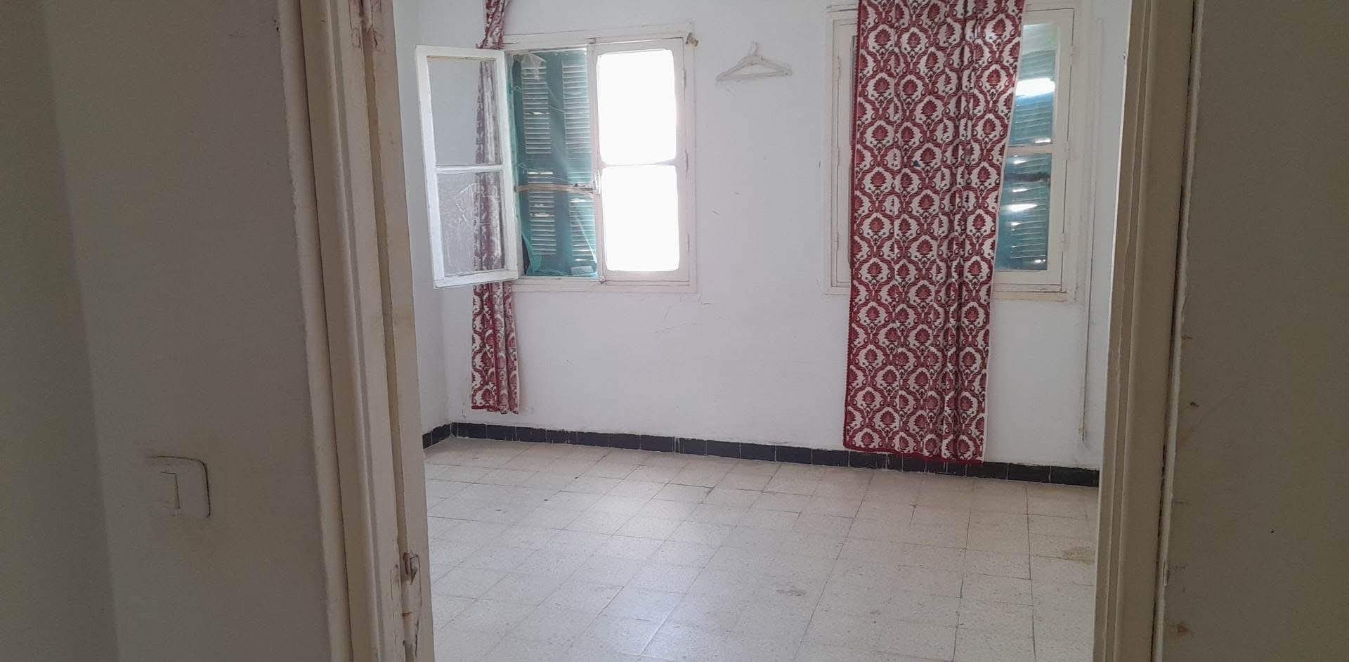 Cite El Khadra&nbsp;Cite El Khadra&nbsp;Location&nbsp;Appart. 3 pi�ces&nbsp;Hall plus 3 loc a cit� el khadhra wb3178