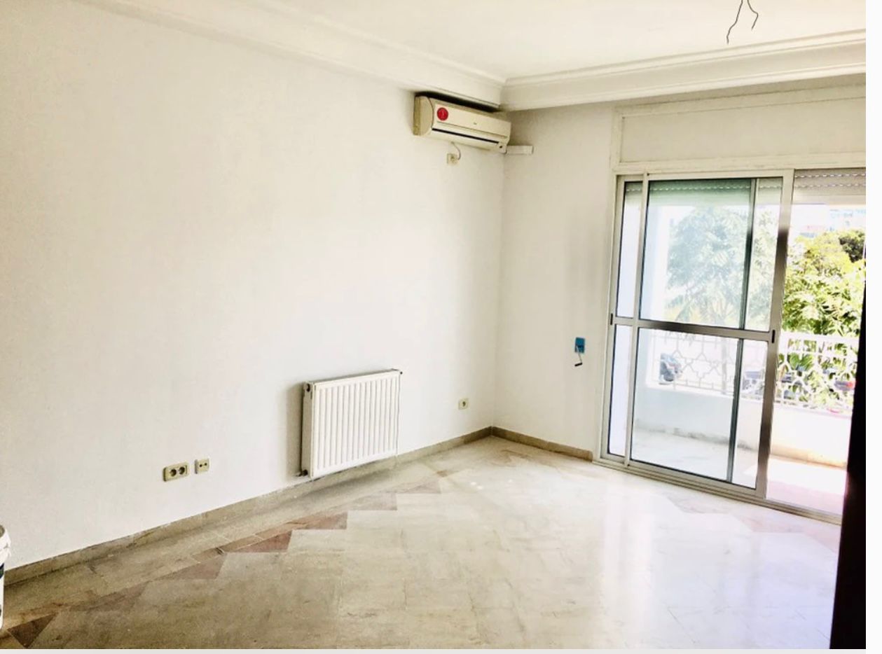 Cite El Khadra&nbsp;Zone urbaine nord&nbsp;Location&nbsp;Appart. 3 pi�ces&nbsp;S plus 2 au cun wb4426