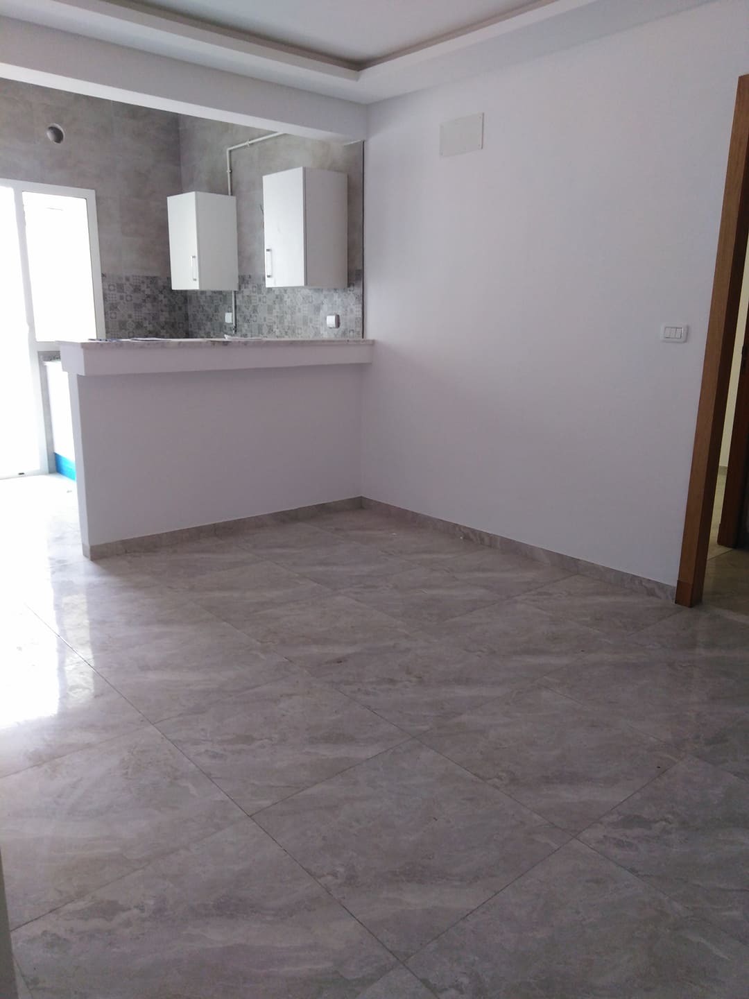 Ain Zaghouan&nbsp;Ain Zaghouan&nbsp;Location&nbsp;Appart. 2 pi�ces&nbsp;S plus un bien ensoleill� � l'aouina