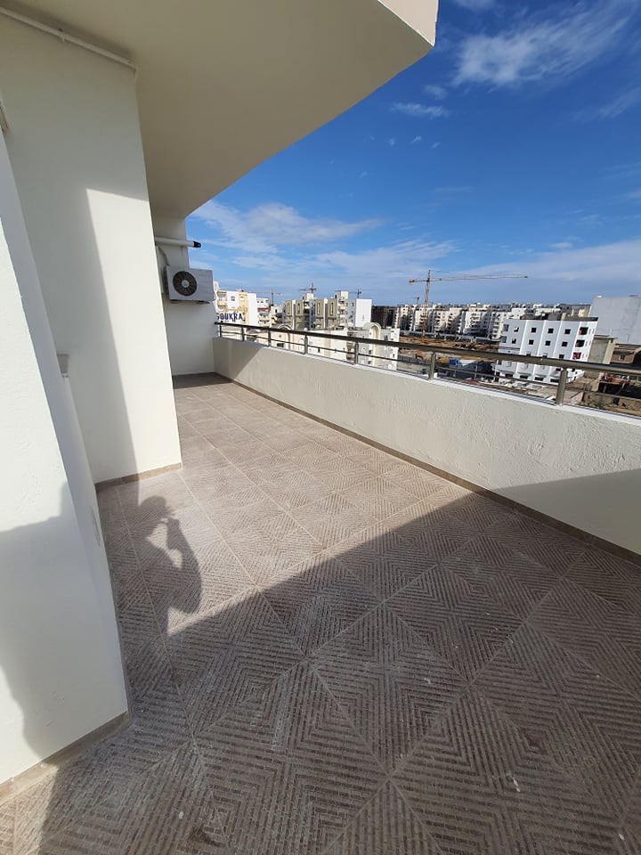 Ain Zaghouan&nbsp;Ain Zaghouan&nbsp;Location&nbsp;Appart. 2 pi�ces&nbsp;S plus un avc  terrasse vue d�gag�e � l'aouina